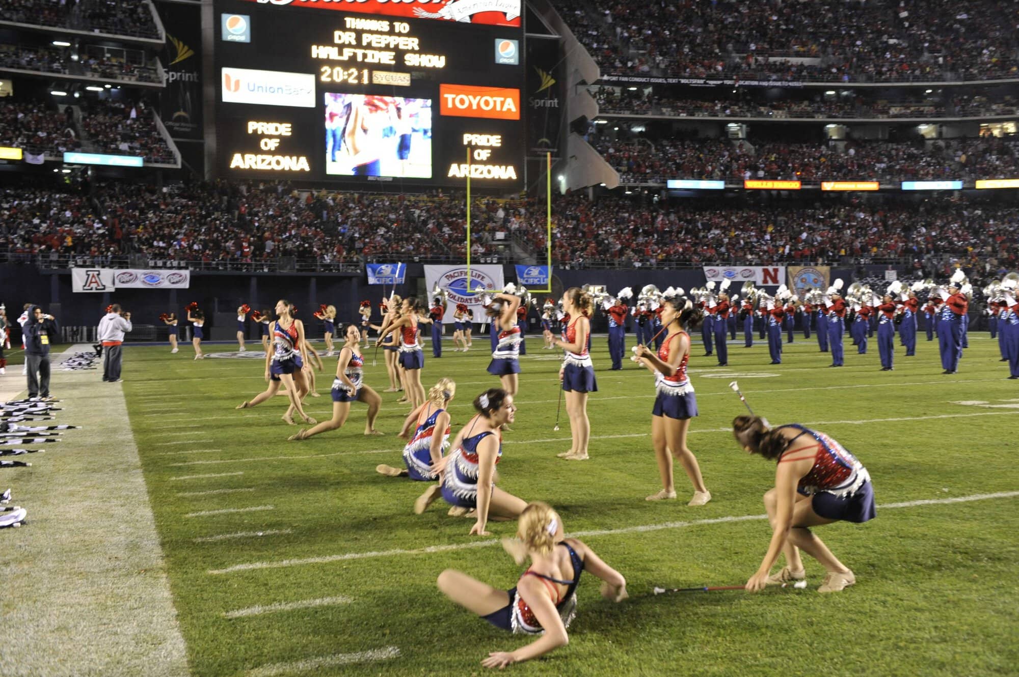 Holiday Bowl Halftime