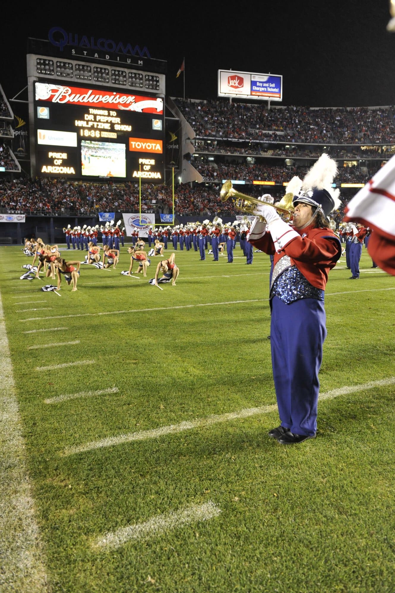 Holiday Bowl Halftime