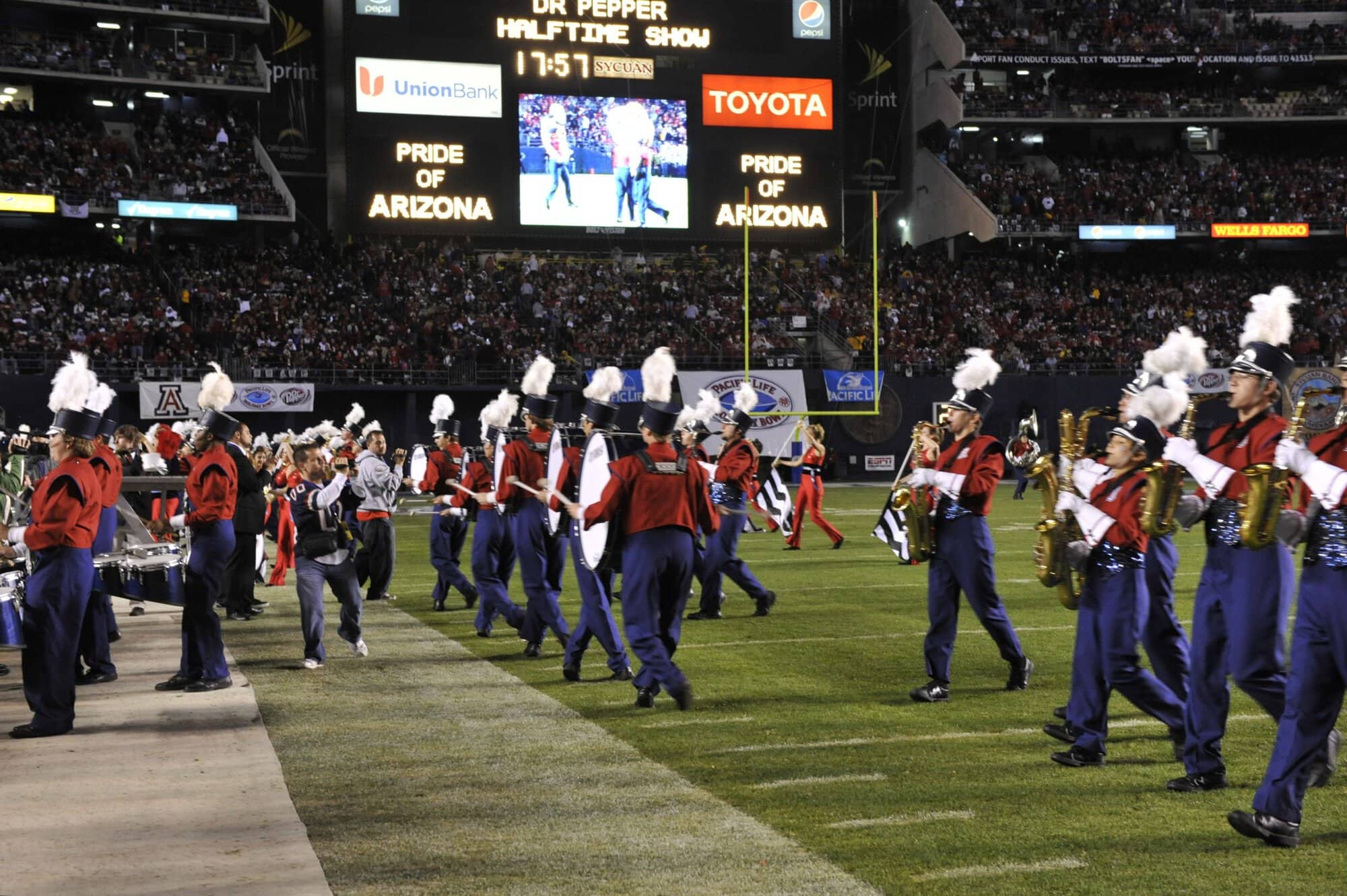 Holiday Bowl Halftime