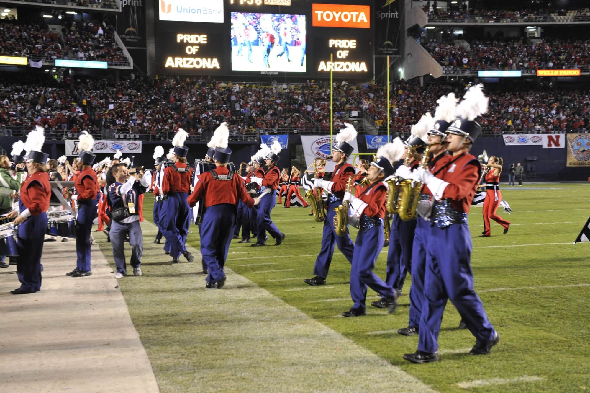 Holiday Bowl Halftime