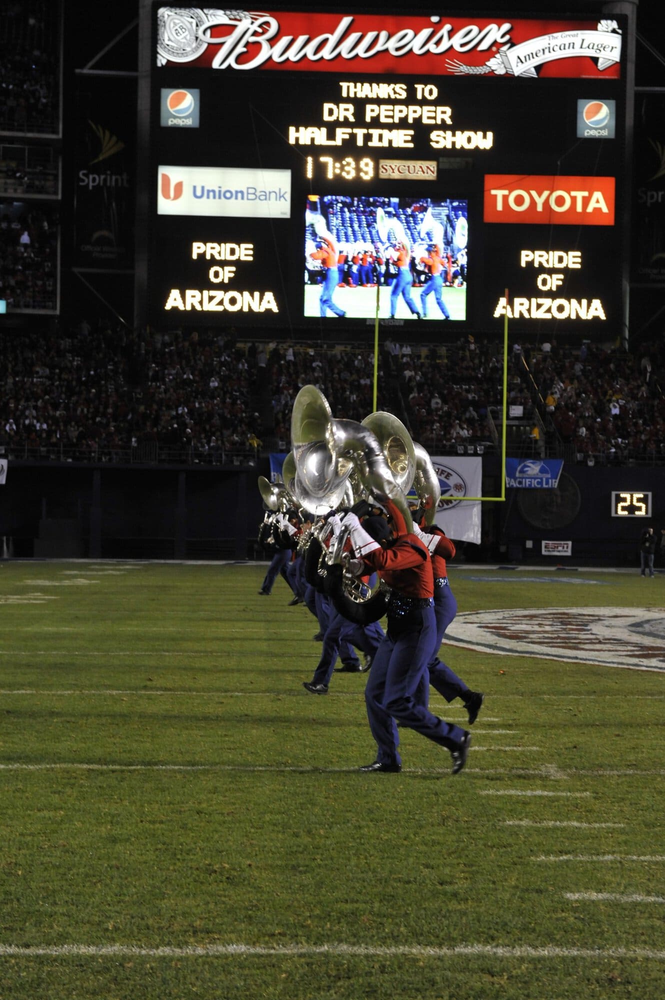 Holiday Bowl Halftime