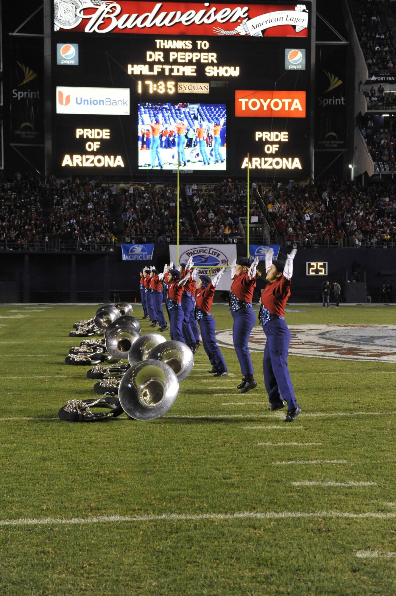 Holiday Bowl Halftime