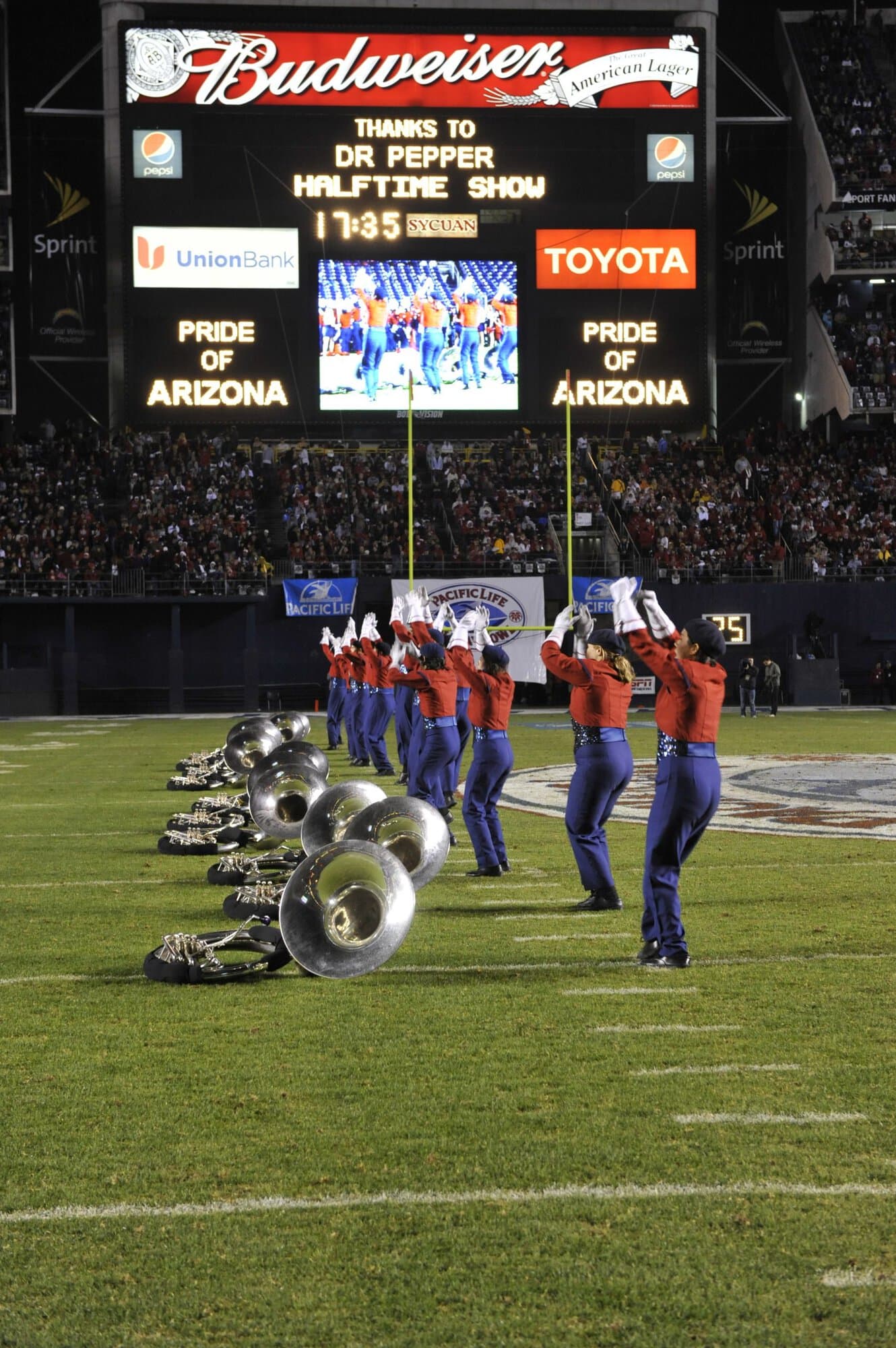 Holiday Bowl Halftime