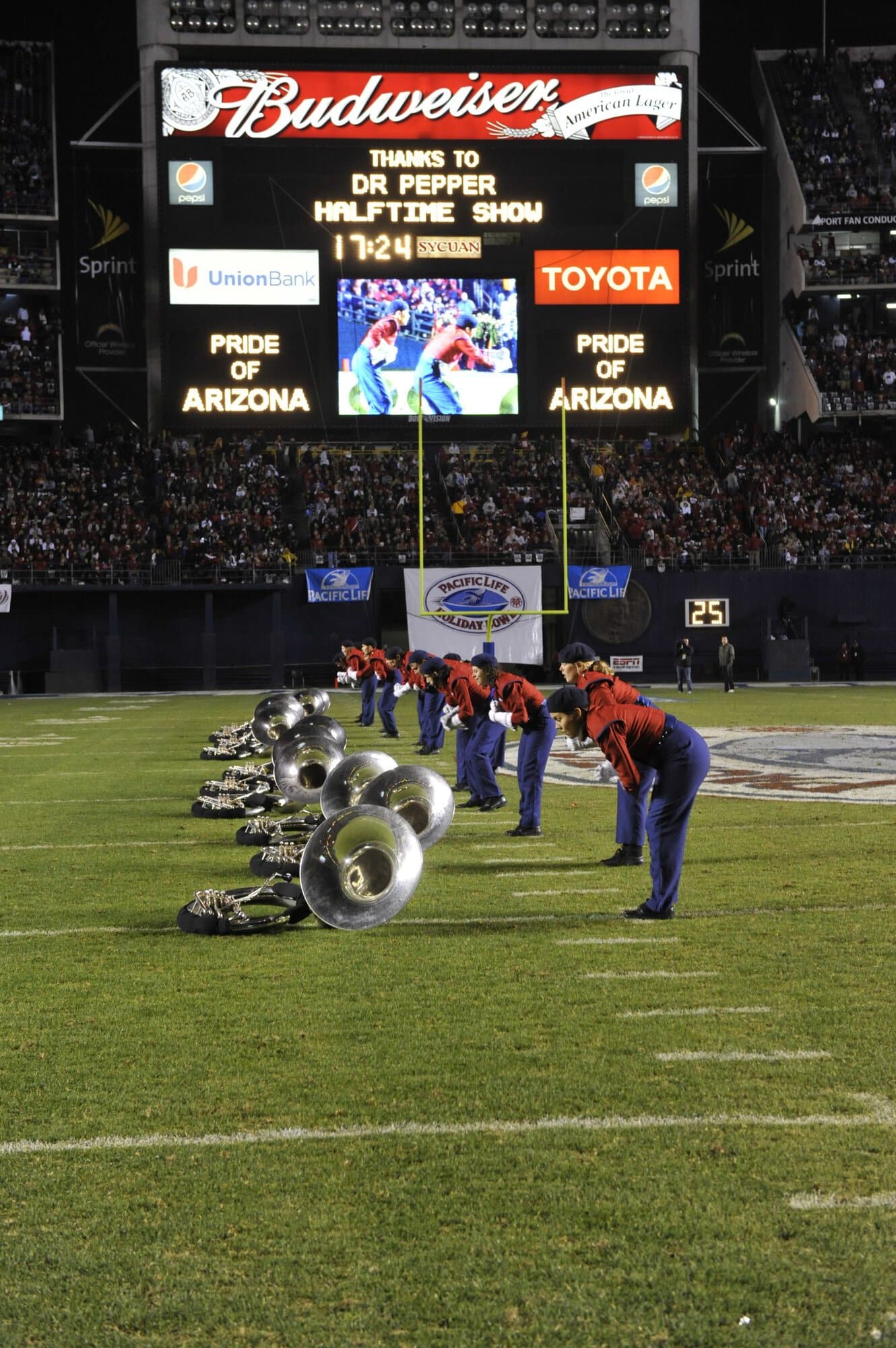 Holiday Bowl Halftime