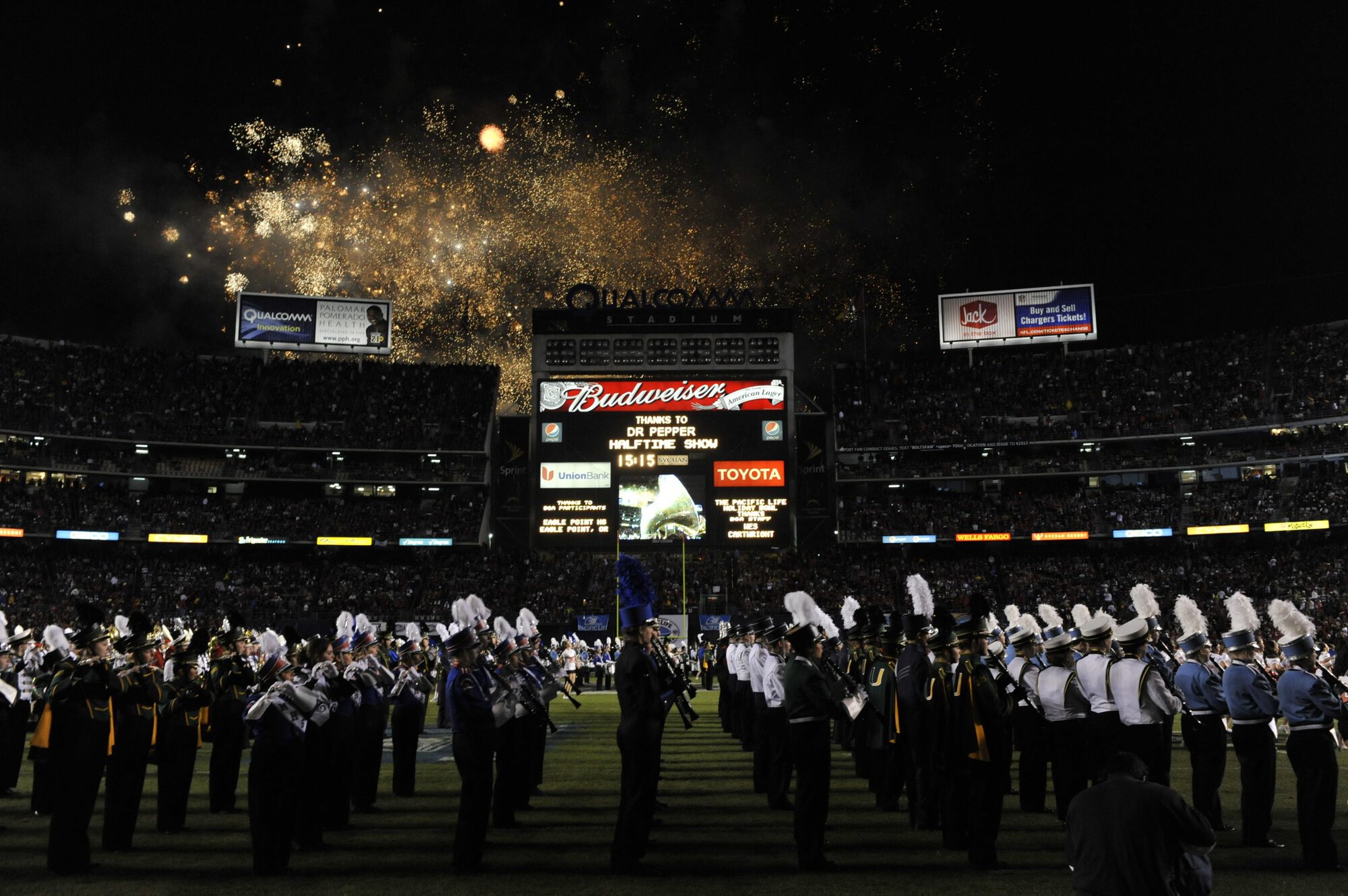 Holiday Bowl Halftime