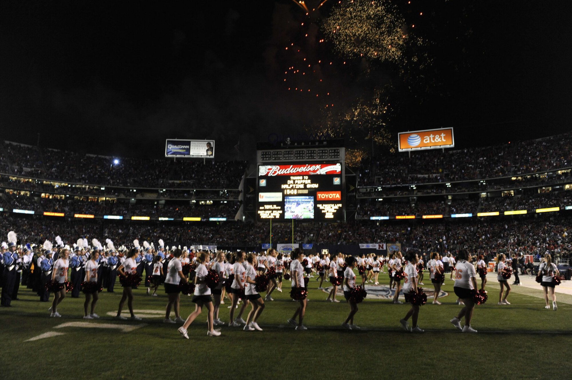 Holiday Bowl Halftime