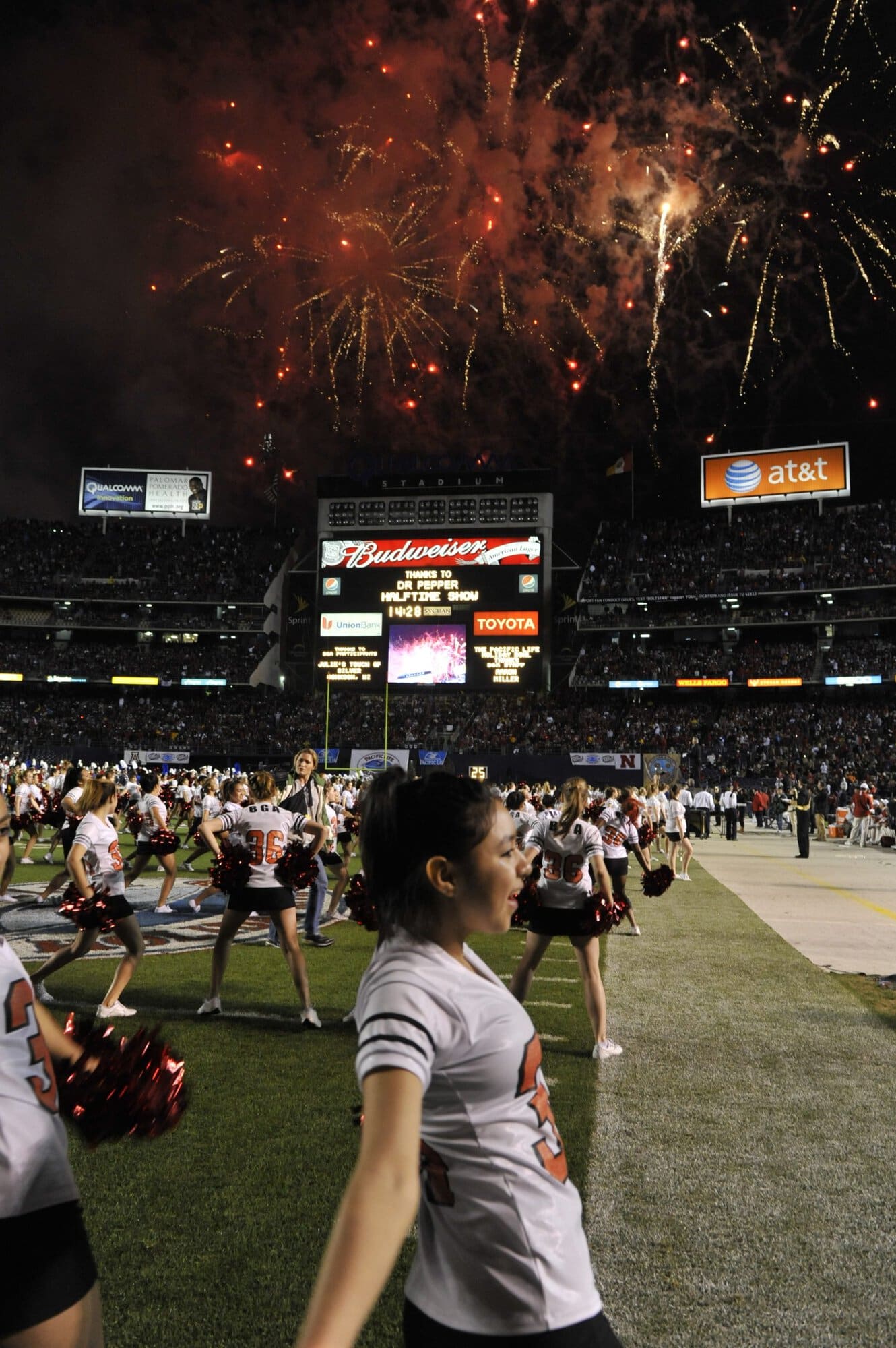 Holiday Bowl Halftime
