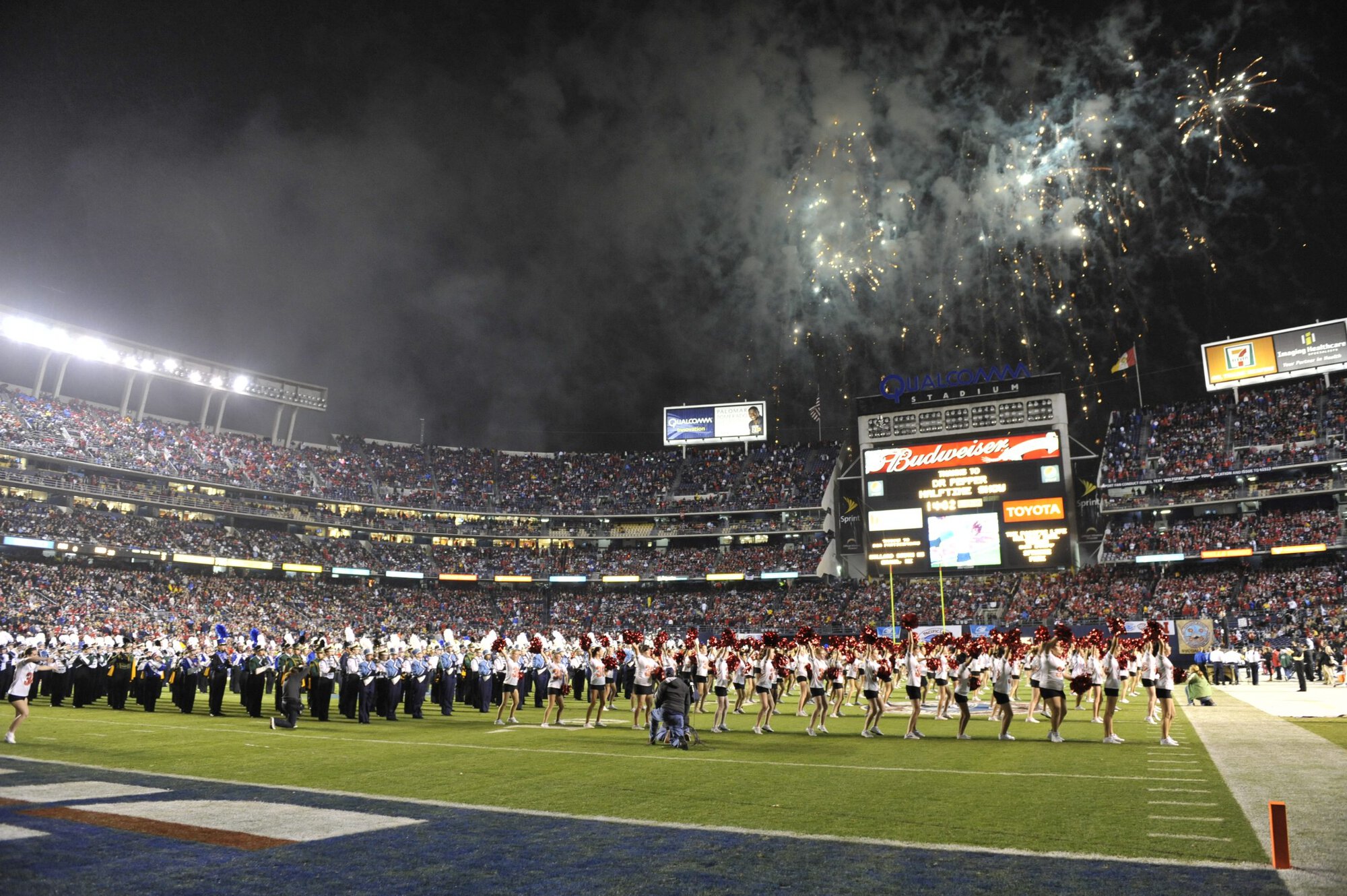Holiday Bowl Halftime