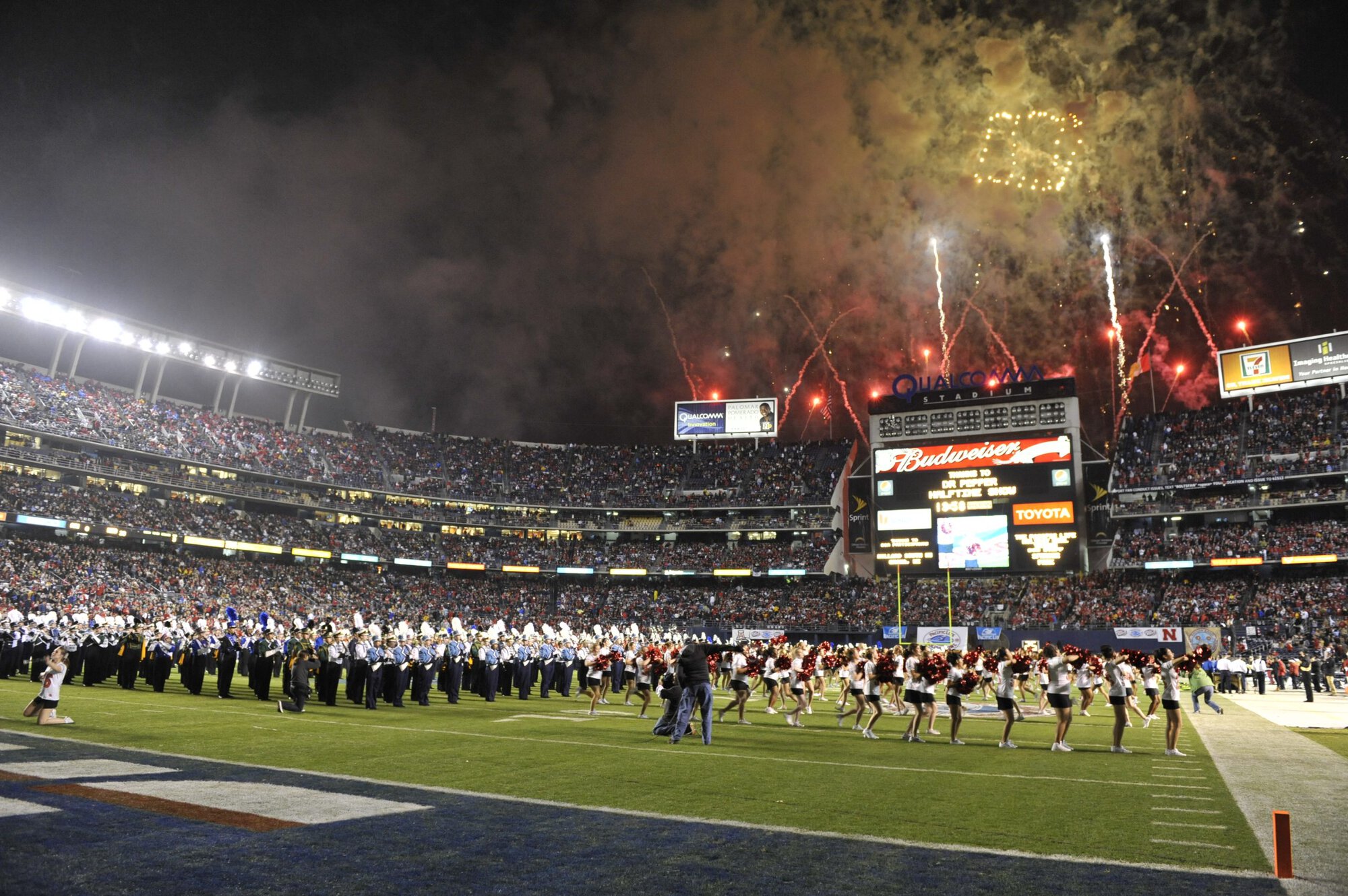 Holiday Bowl Halftime