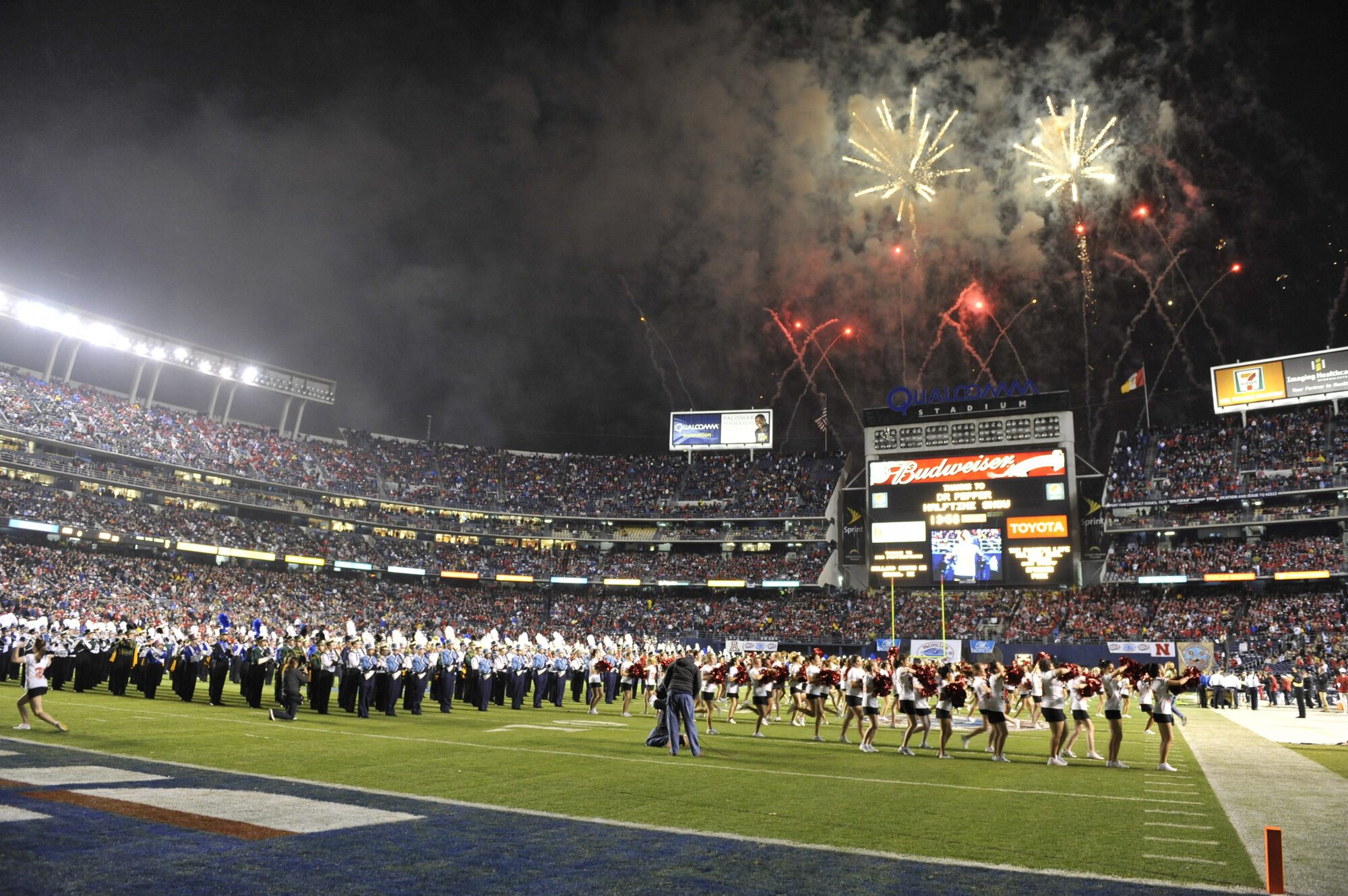 Holiday Bowl Halftime