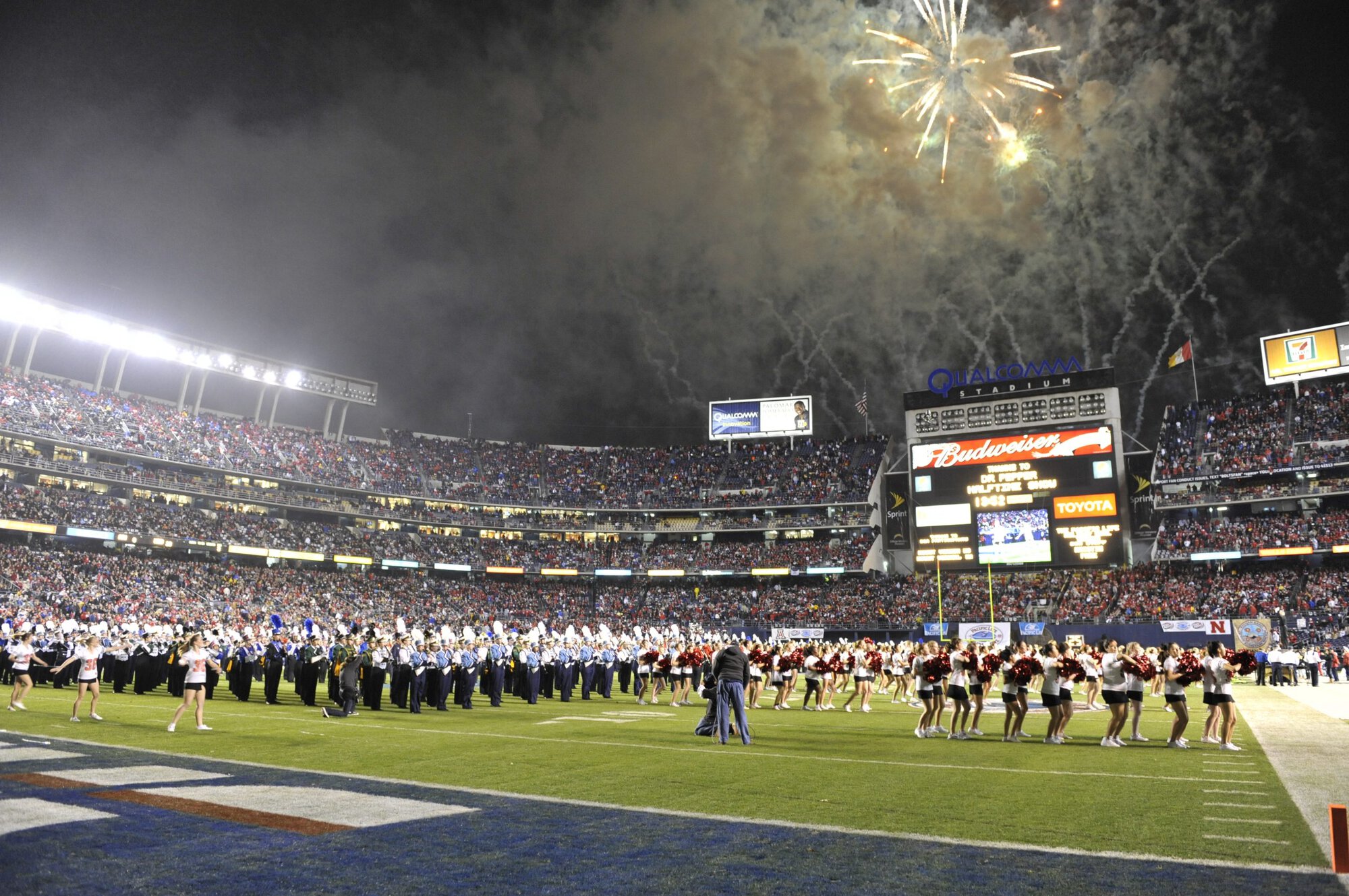Holiday Bowl Halftime
