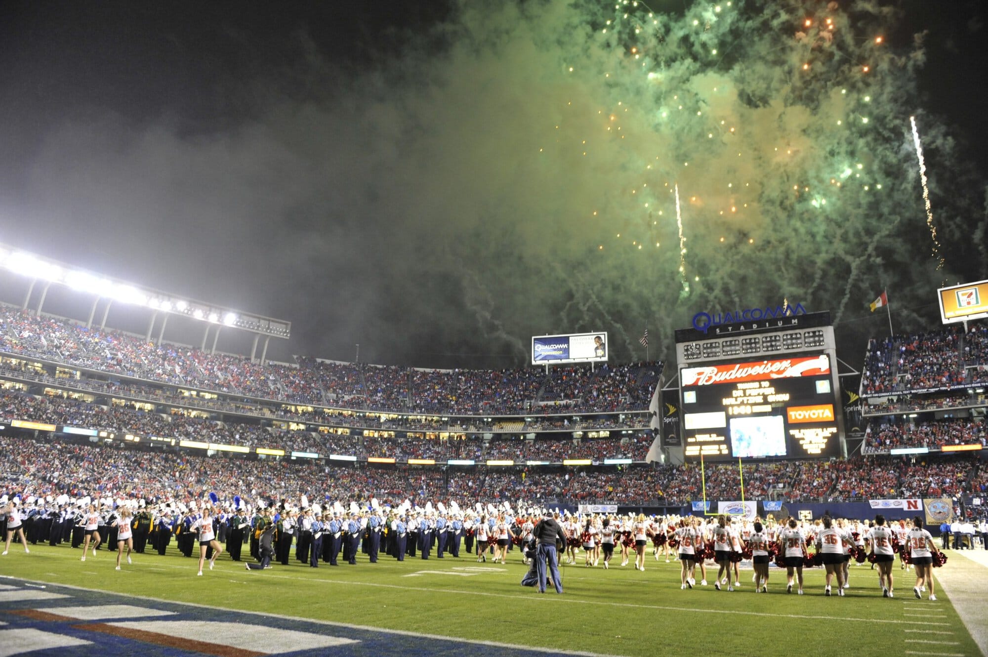 Holiday Bowl Halftime