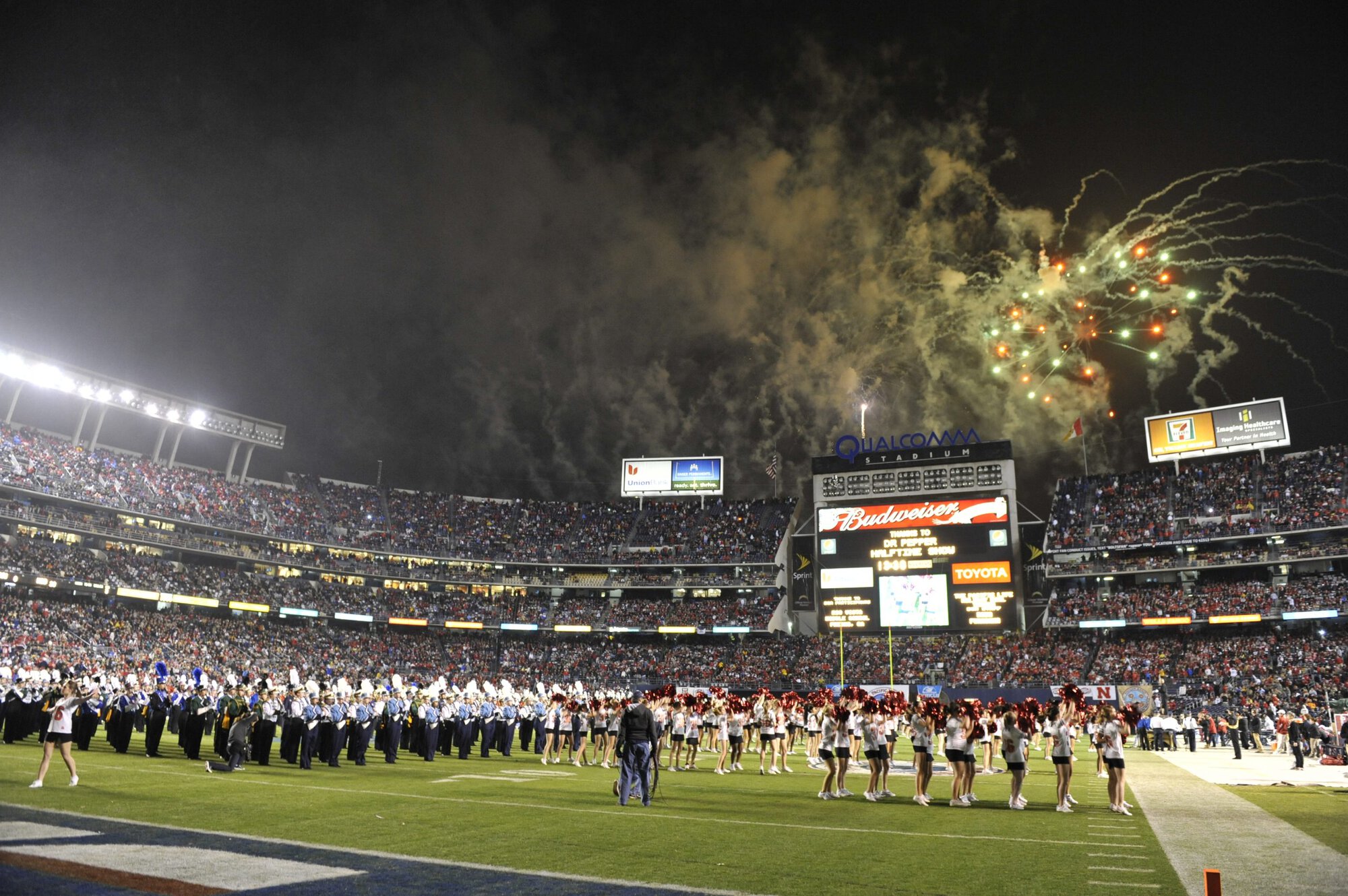 Holiday Bowl Halftime