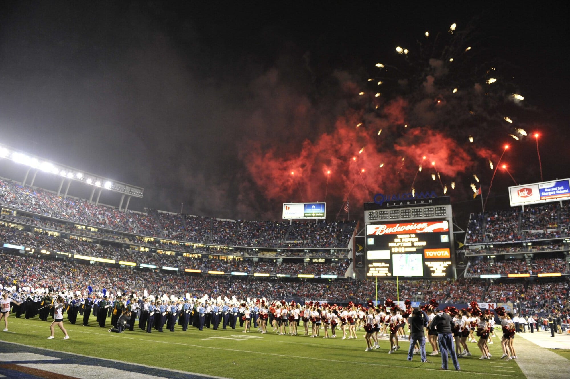 Holiday Bowl Halftime