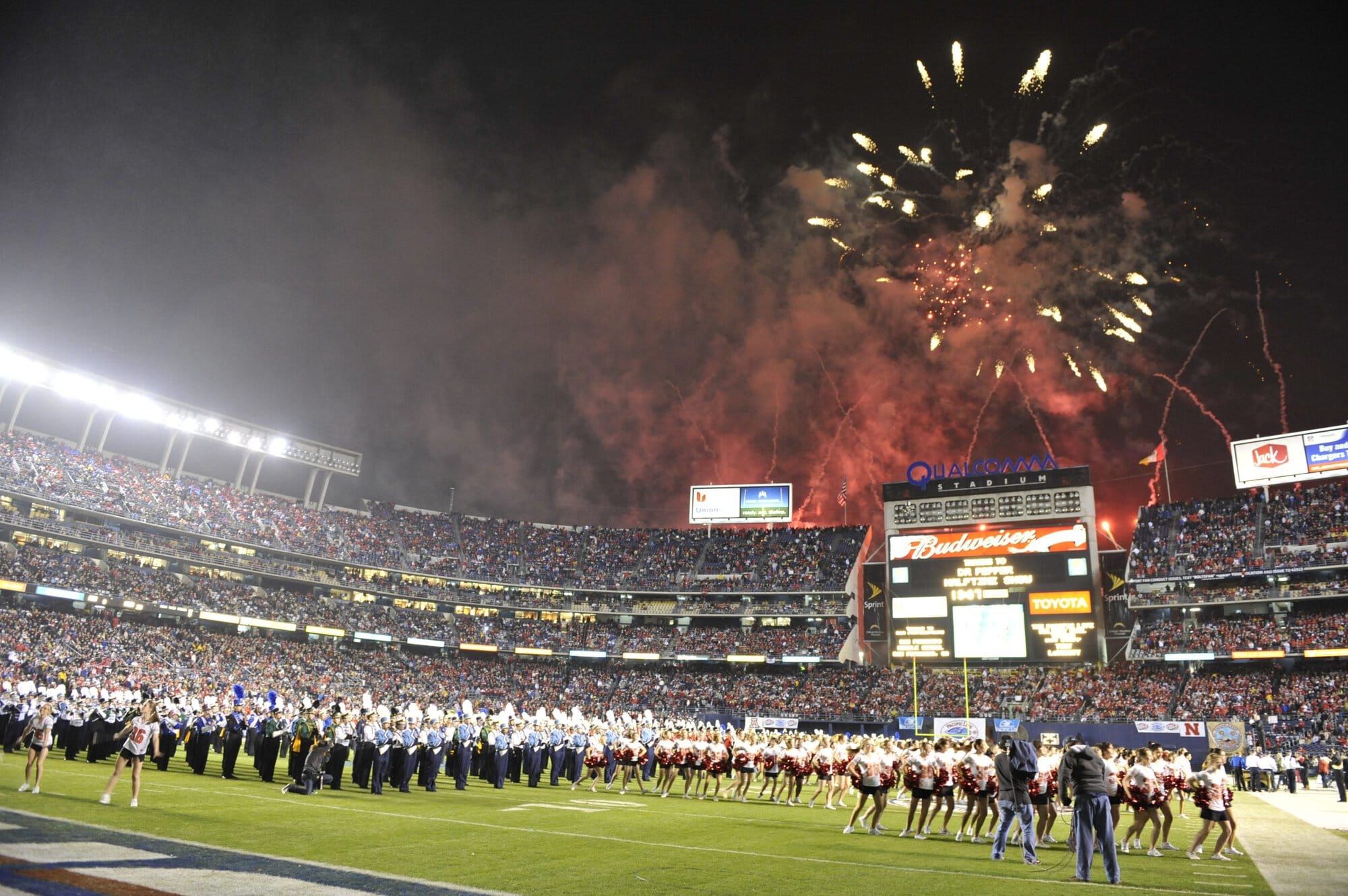 Holiday Bowl Halftime