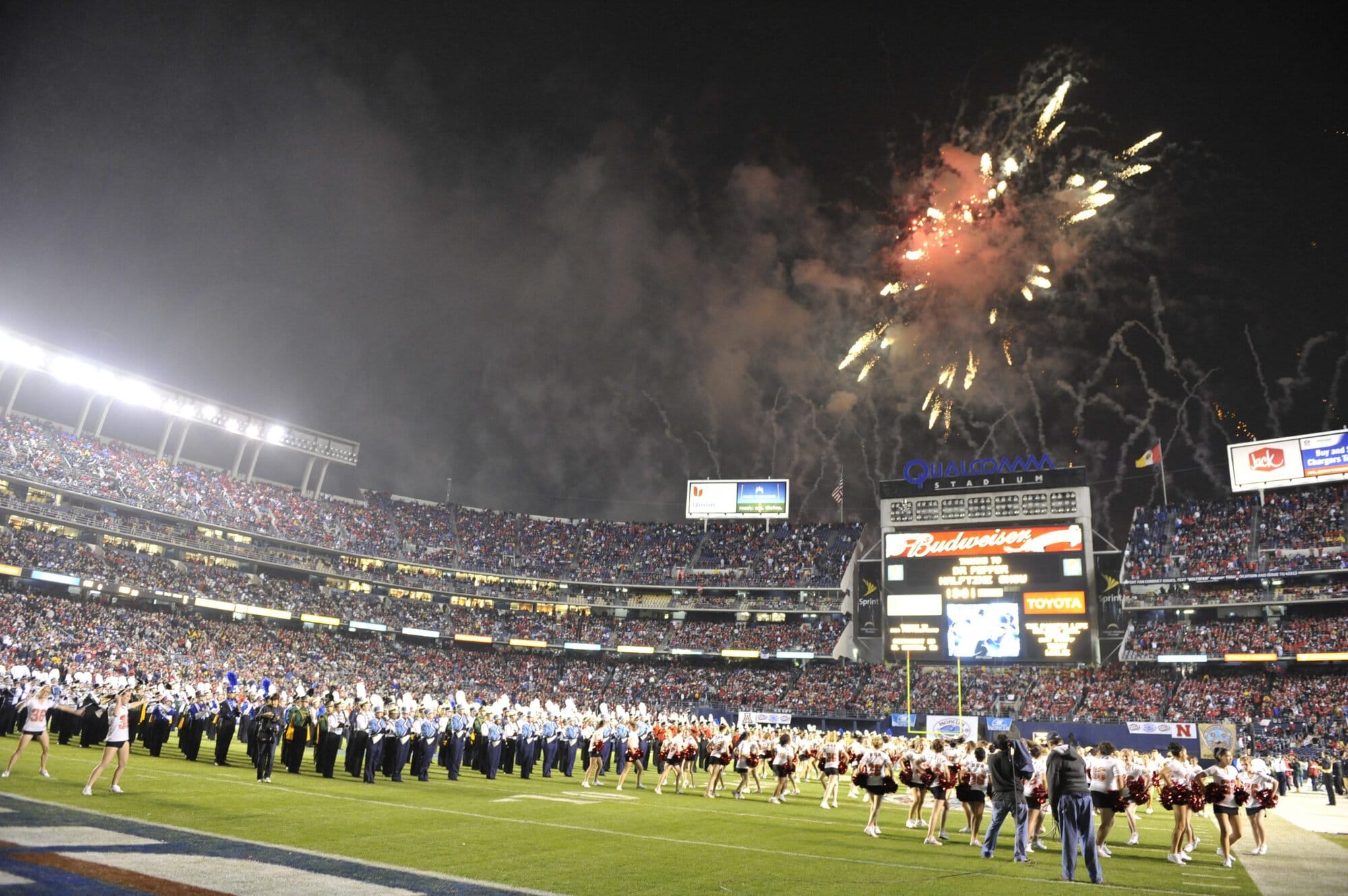 Holiday Bowl Halftime