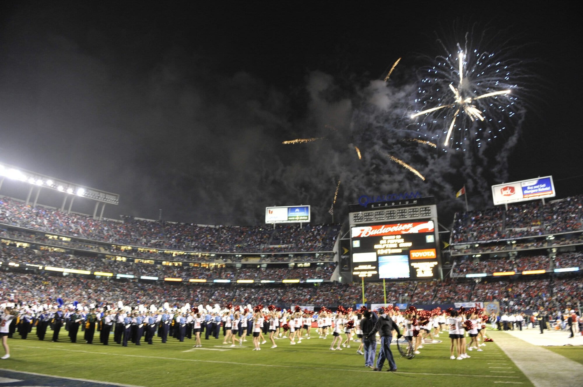 Holiday Bowl Halftime