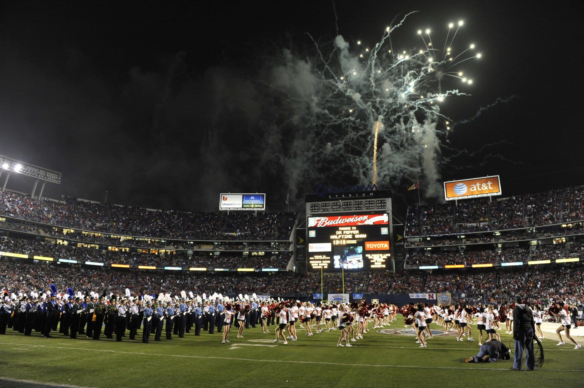 Holiday Bowl Halftime