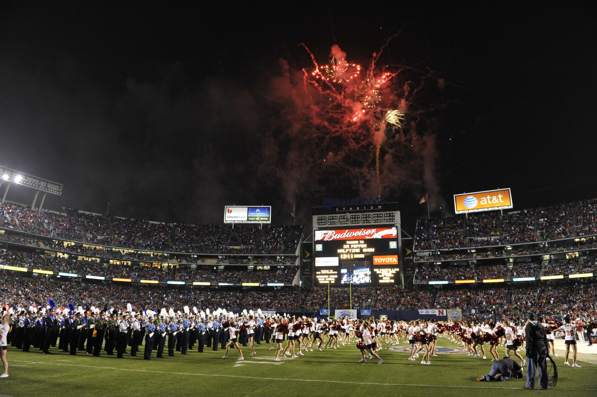 Holiday Bowl Halftime