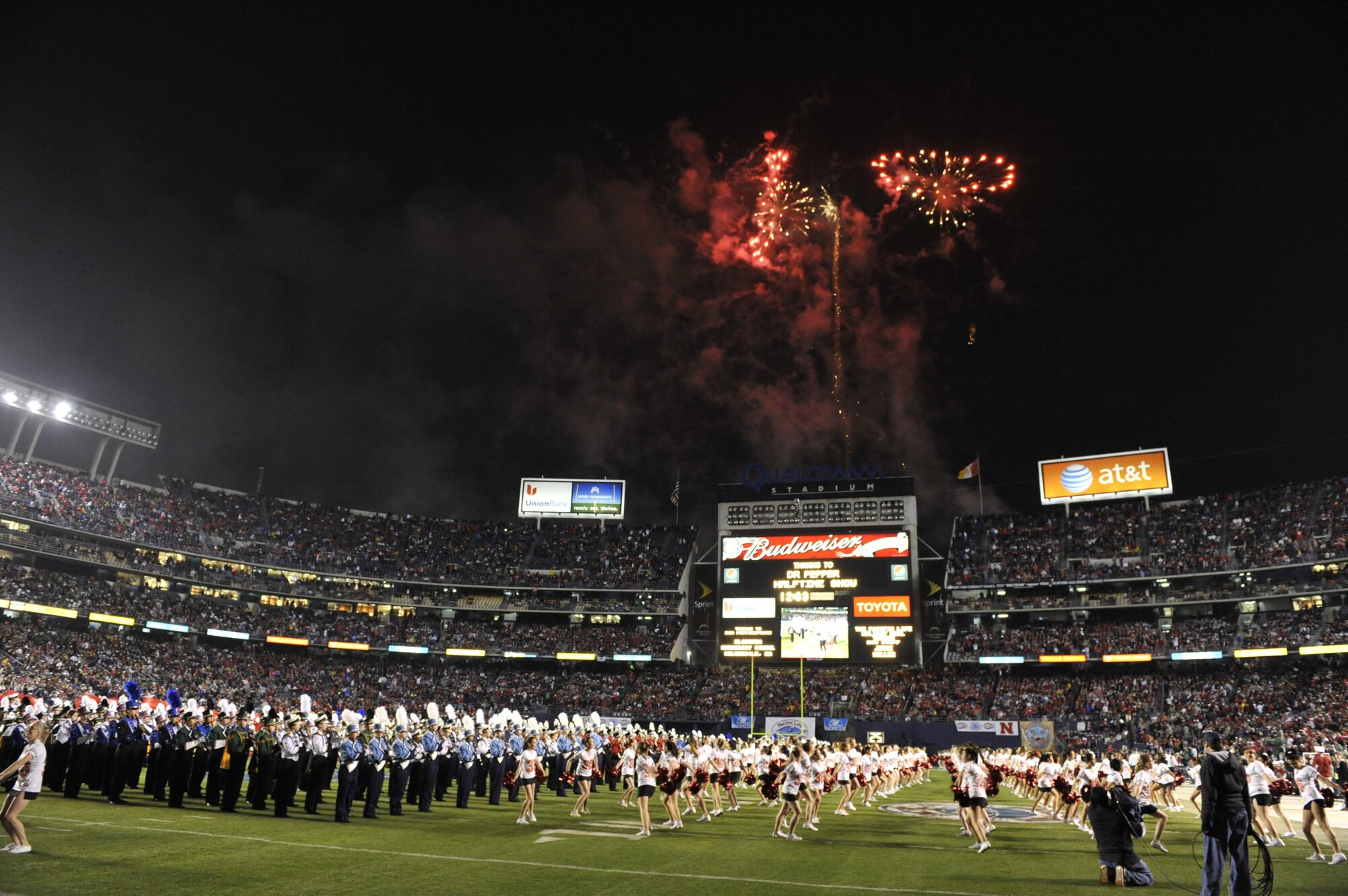 Holiday Bowl Halftime