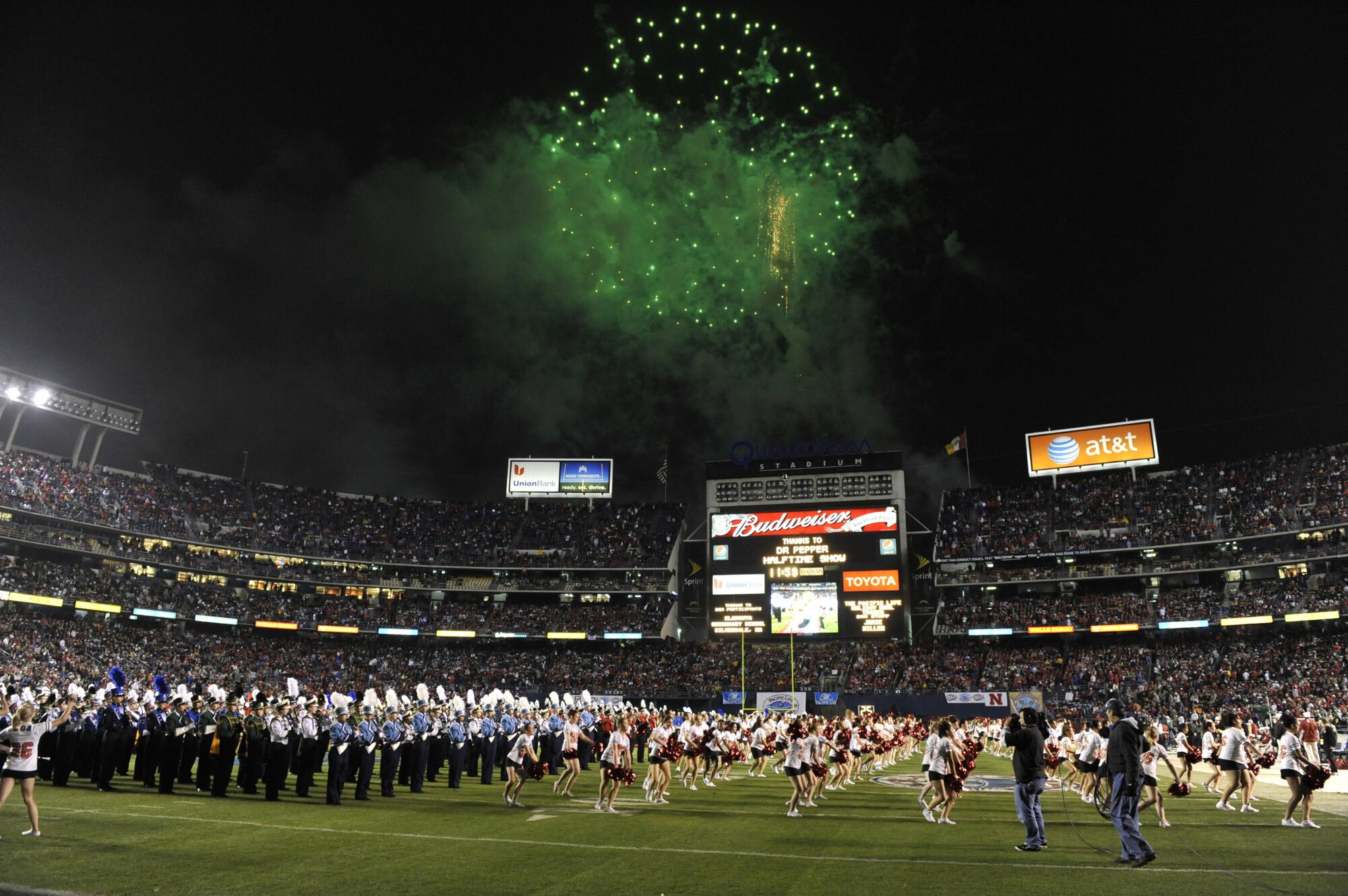 Holiday Bowl Halftime