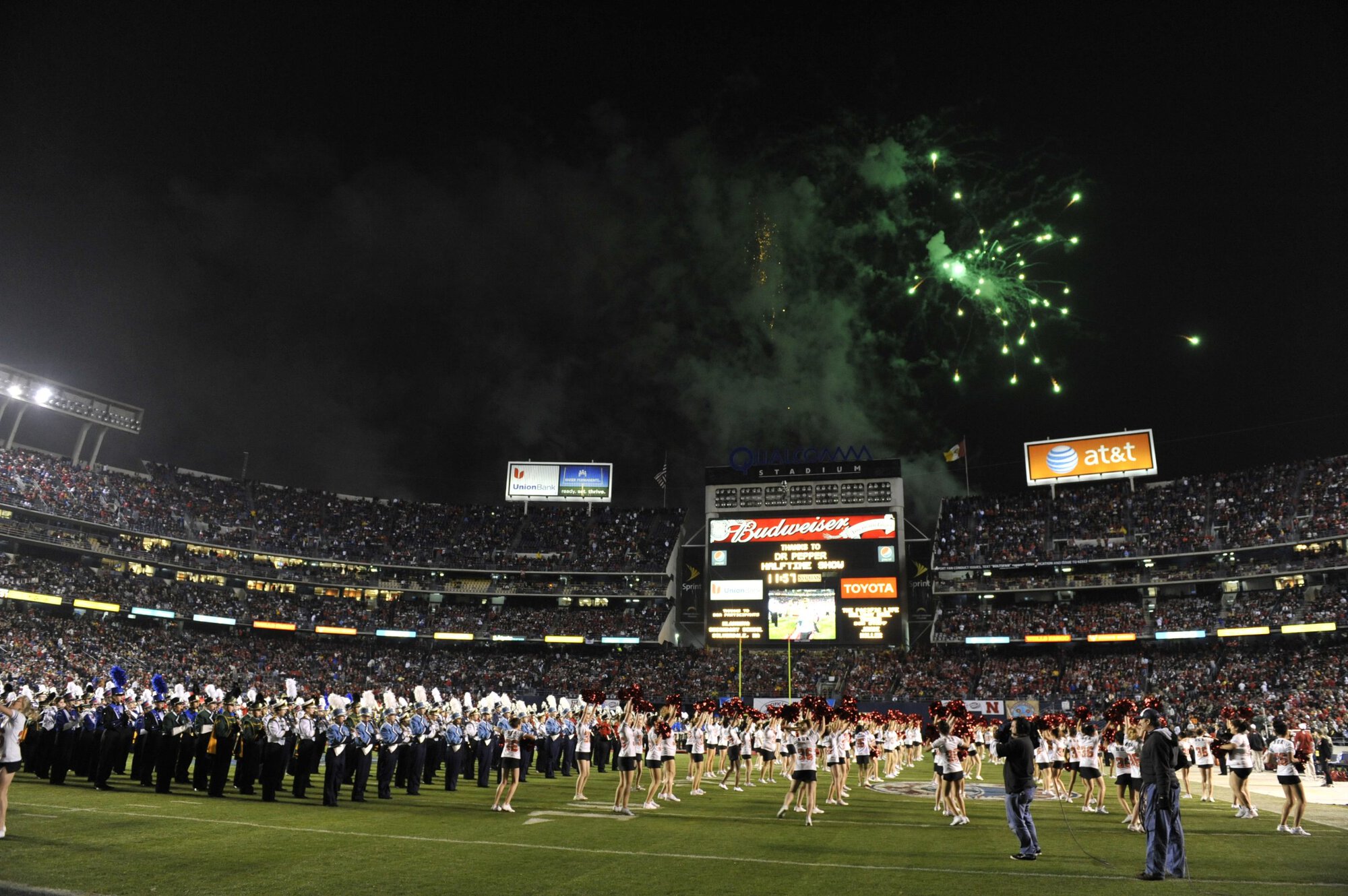 Holiday Bowl Halftime