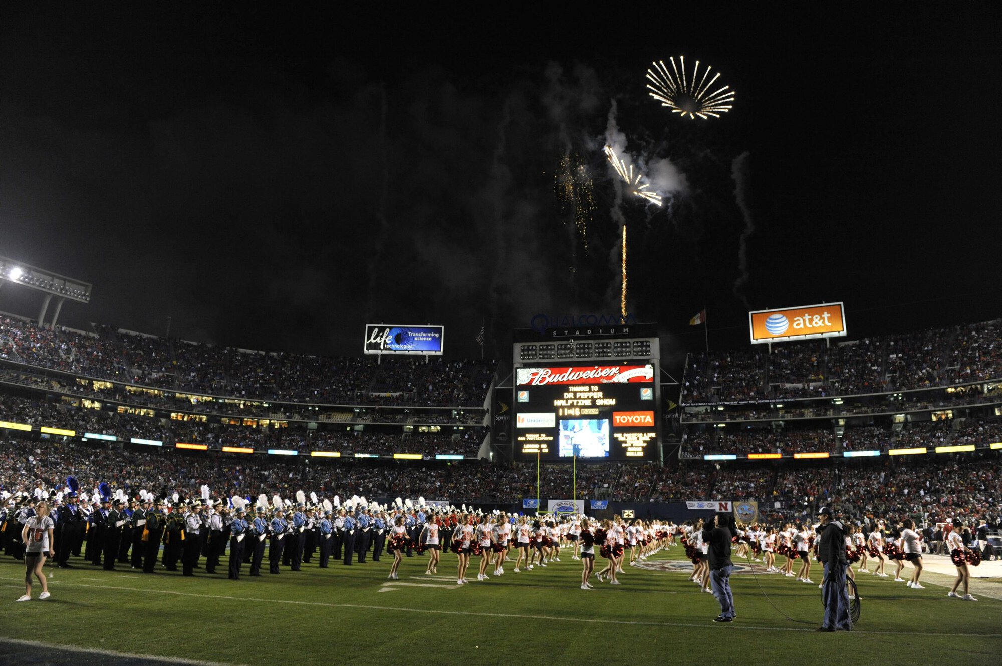 Holiday Bowl Halftime