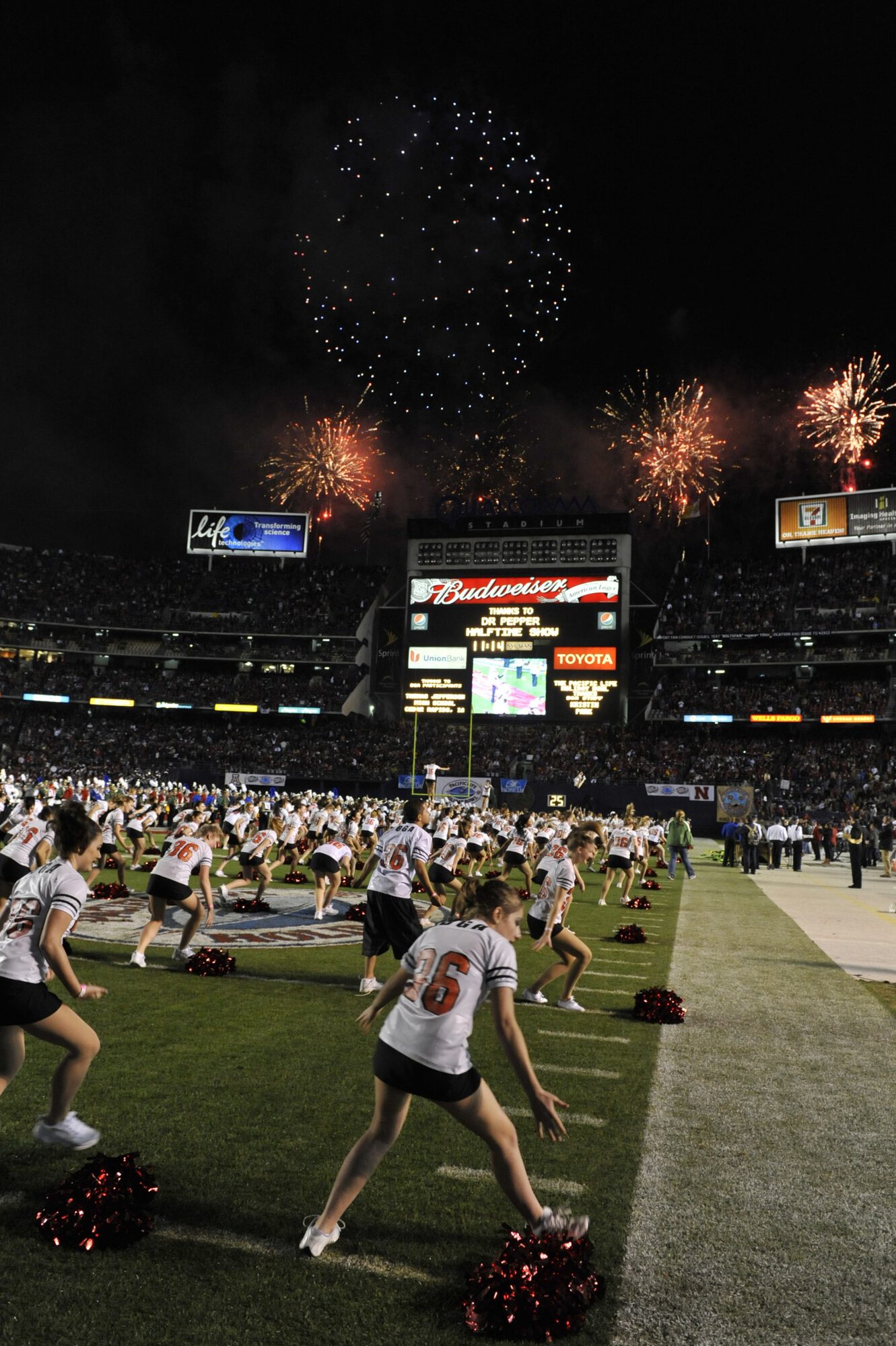 Holiday Bowl Halftime