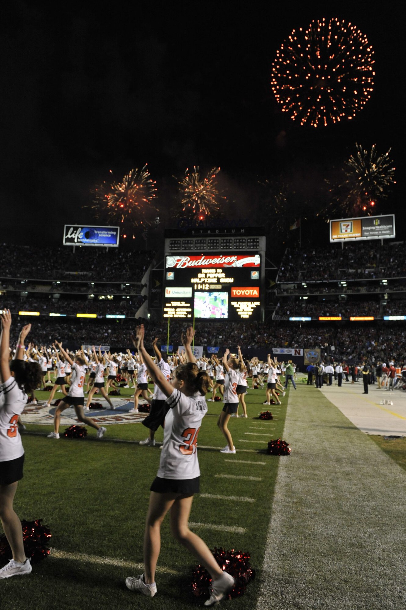 Holiday Bowl Halftime