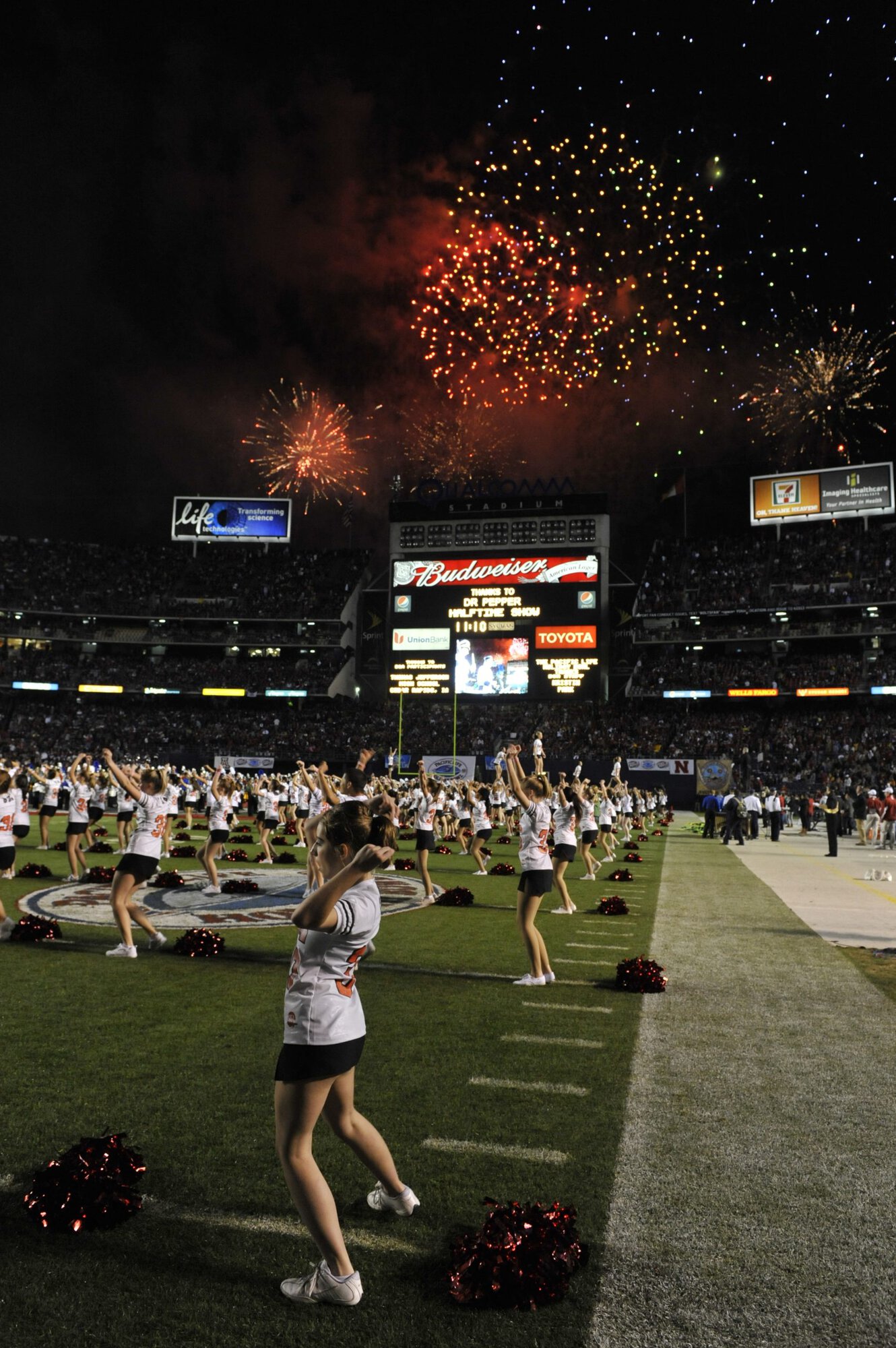 Holiday Bowl Halftime
