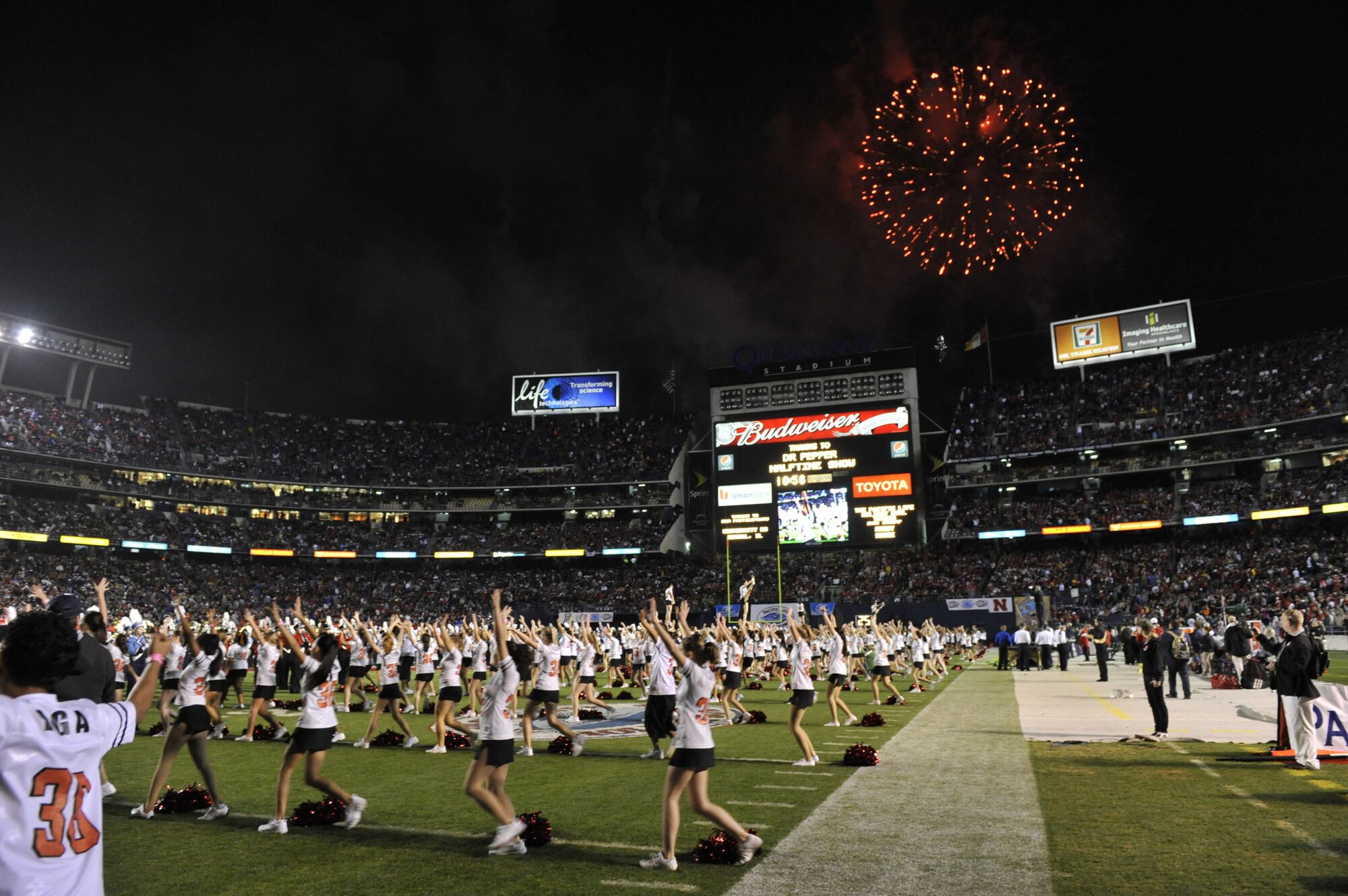 Holiday Bowl Halftime