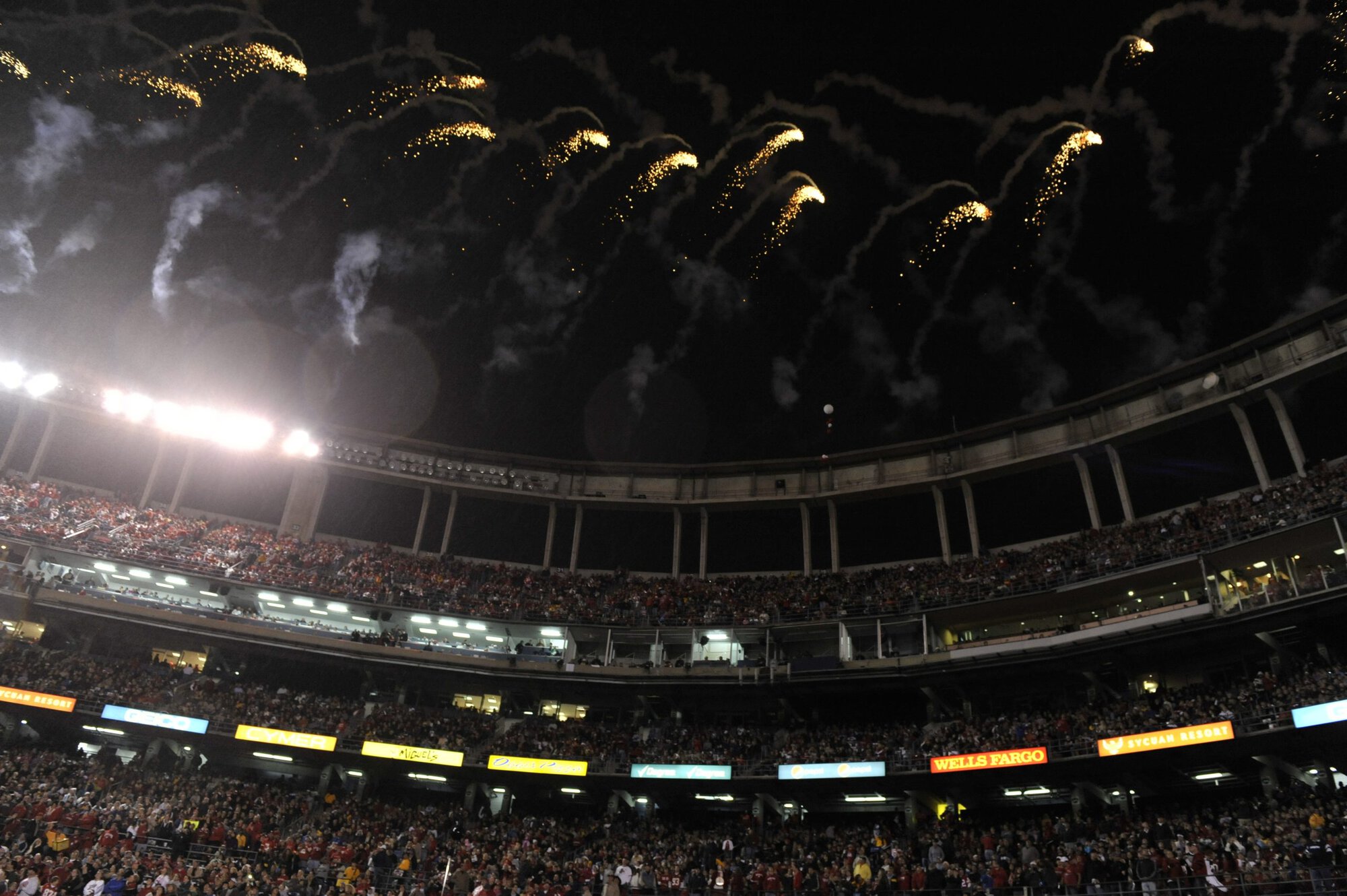 Holiday Bowl Halftime