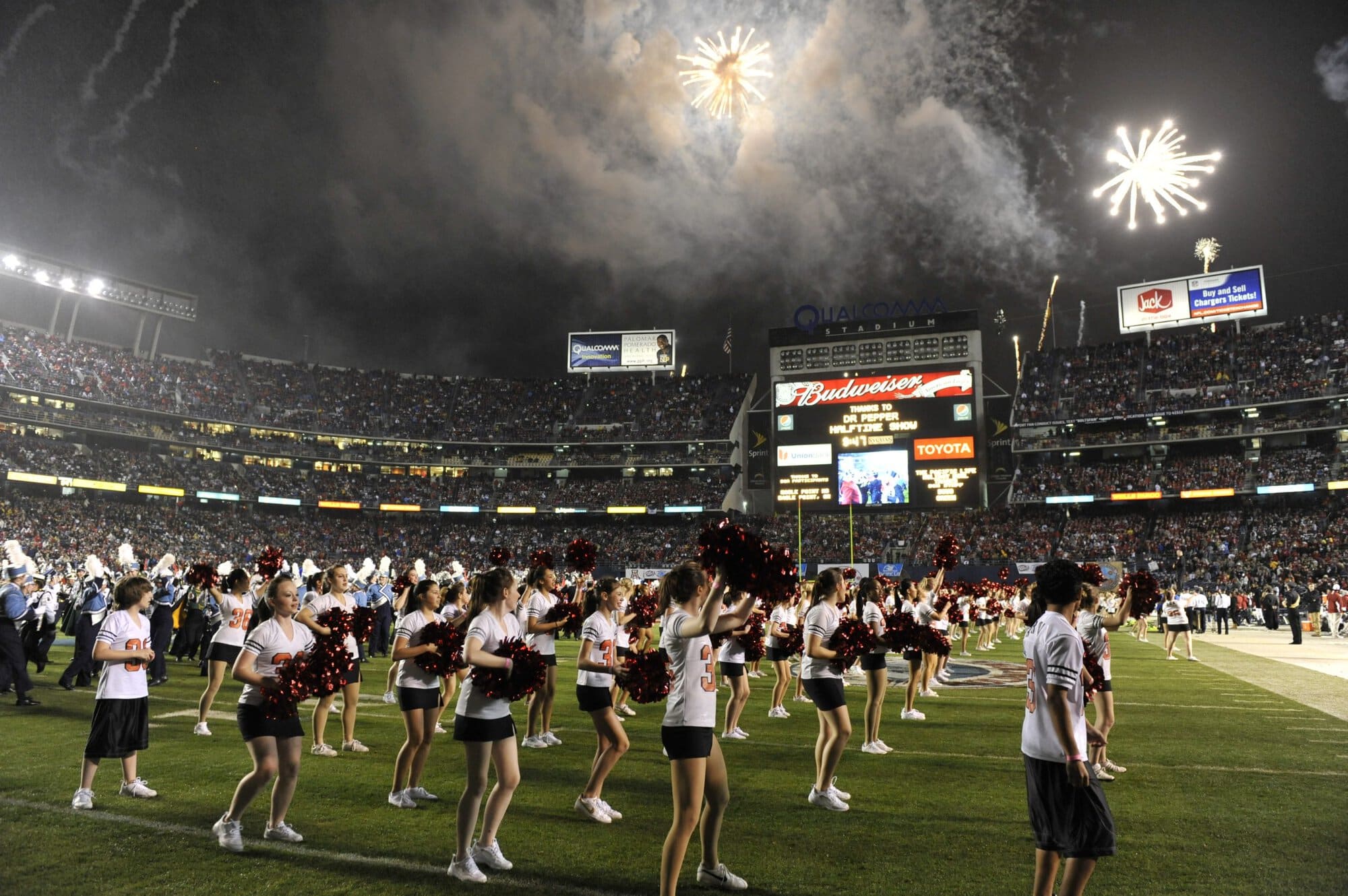Holiday Bowl Halftime
