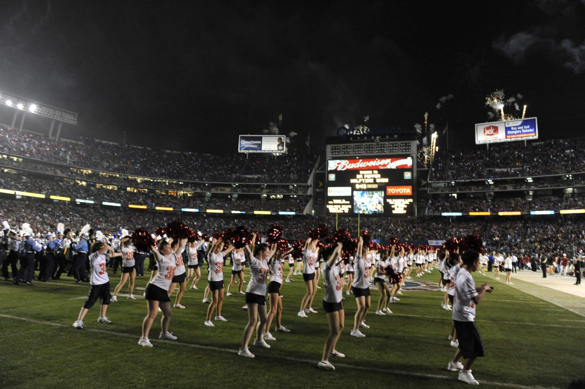 Holiday Bowl Halftime