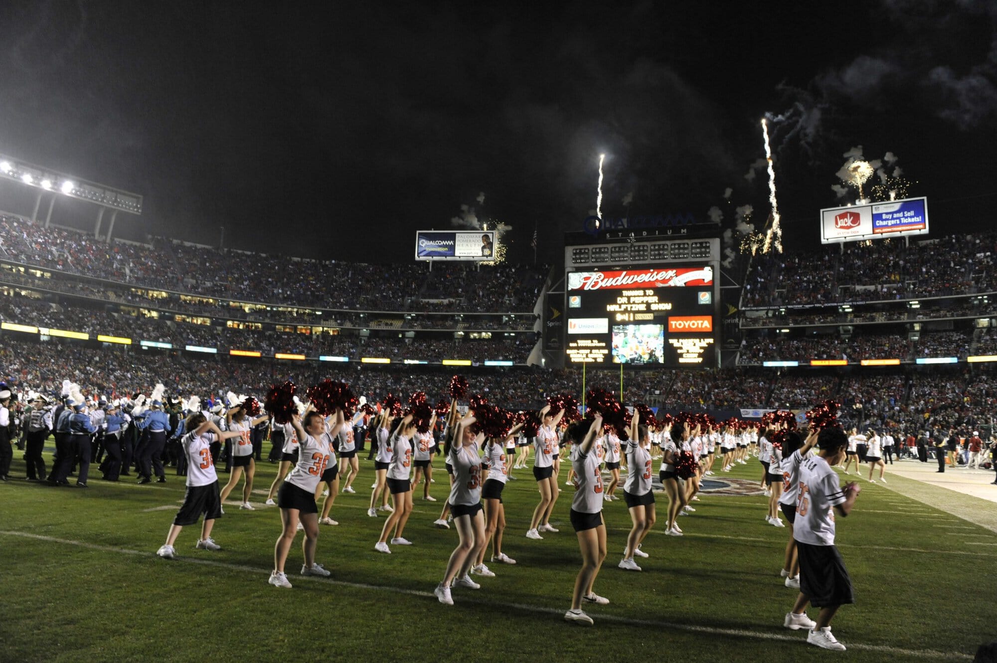 Holiday Bowl Halftime