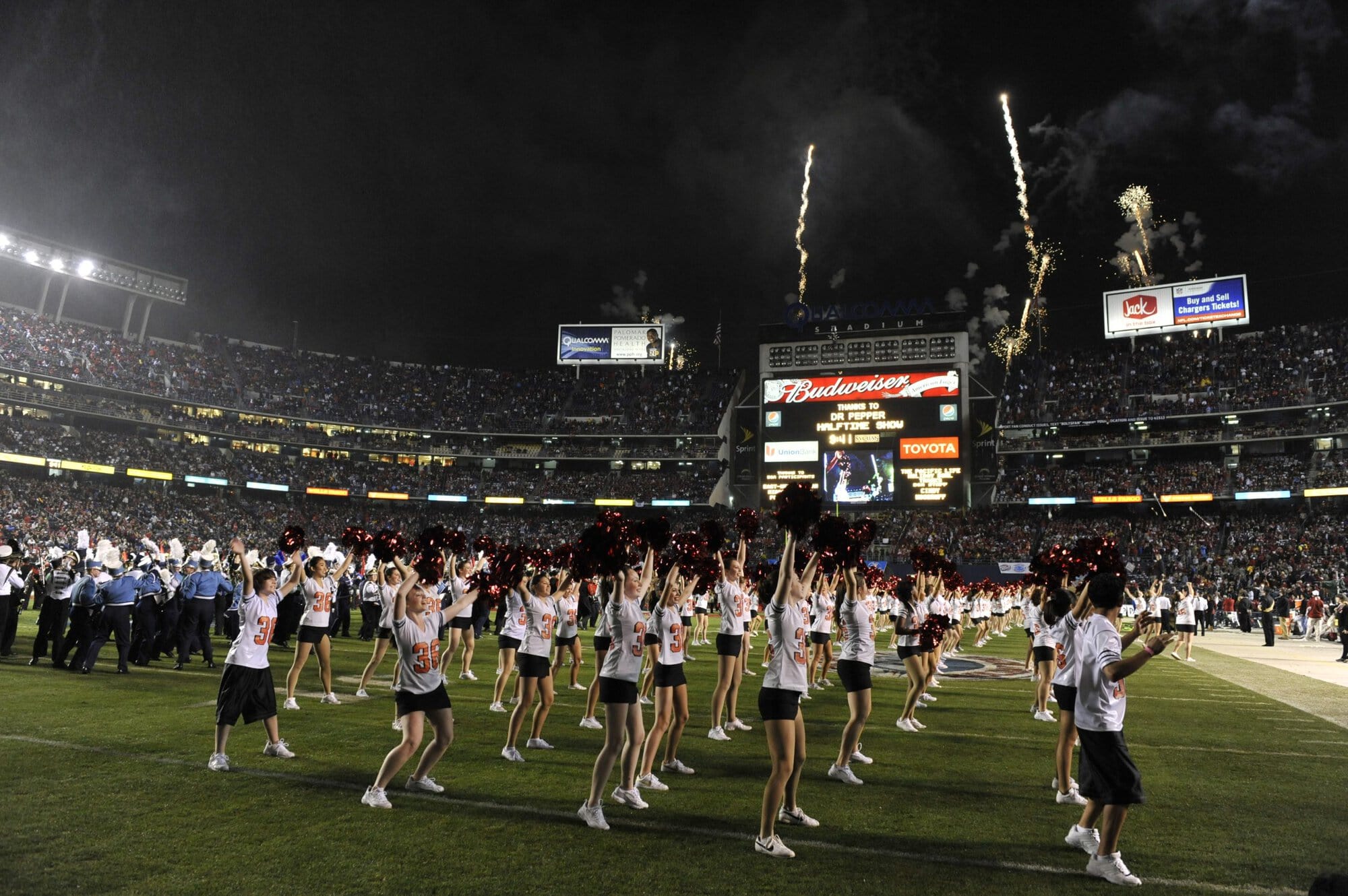 Holiday Bowl Halftime