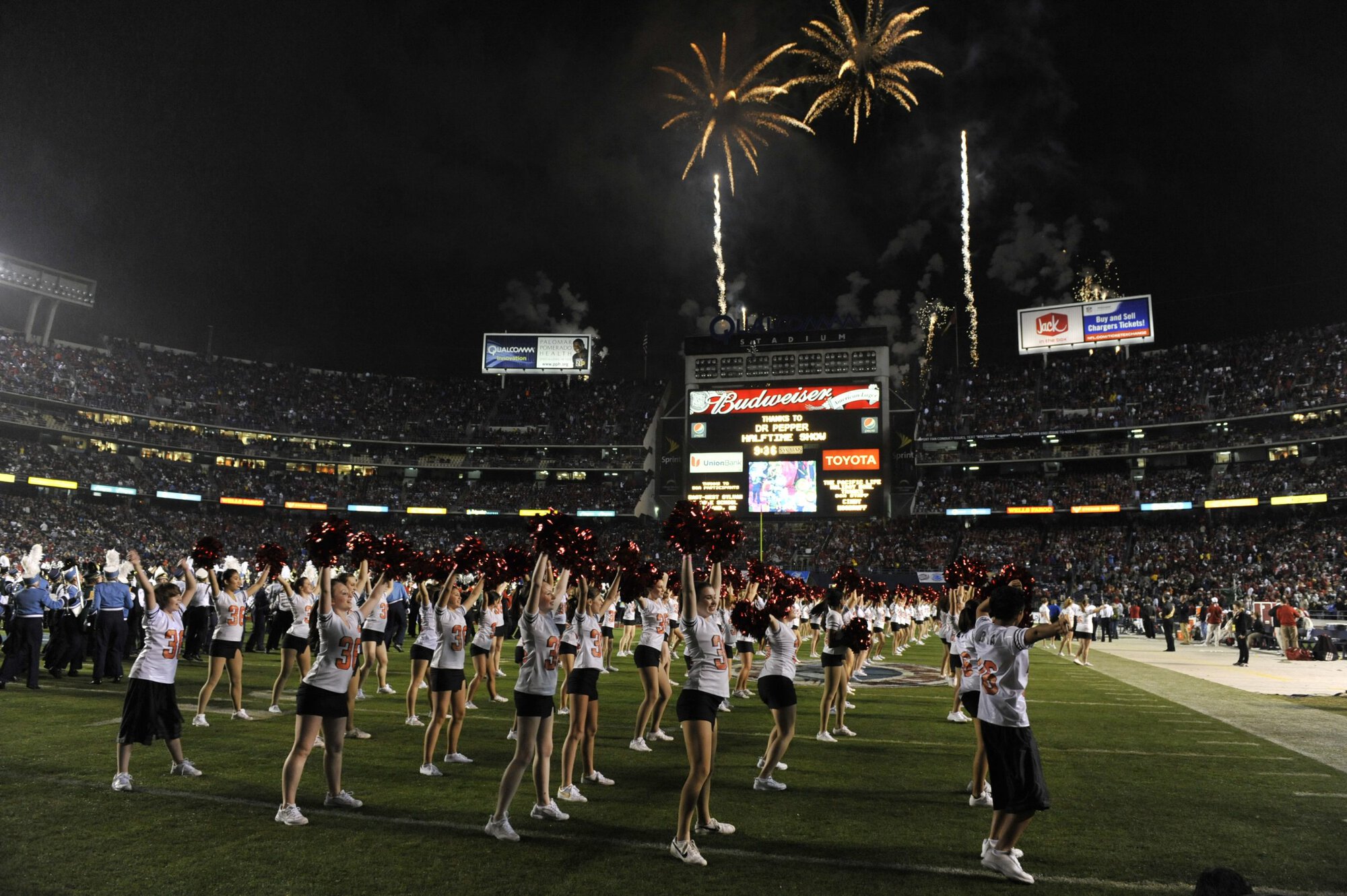 Holiday Bowl Halftime