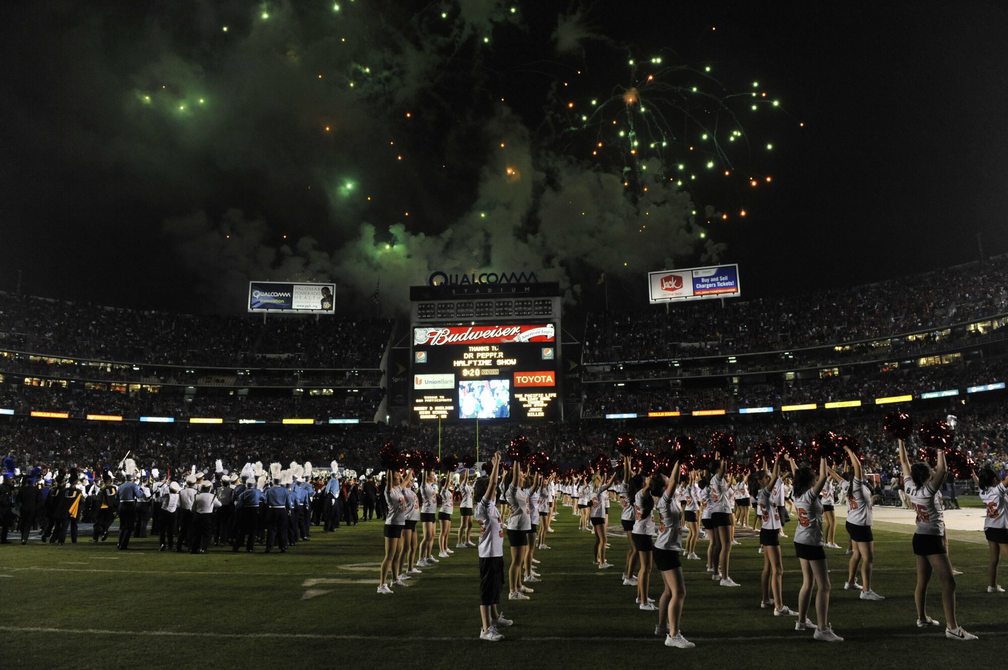 Holiday Bowl Halftime