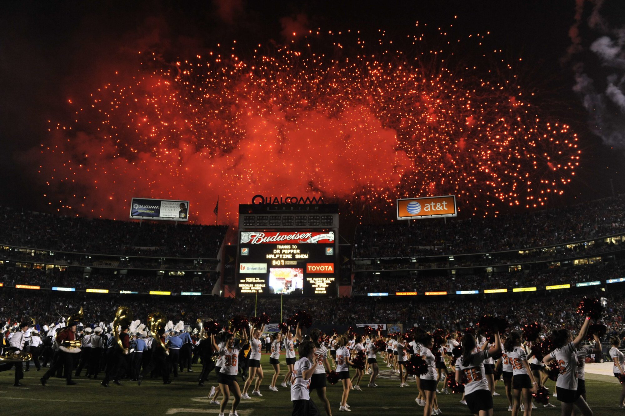 Holiday Bowl Halftime