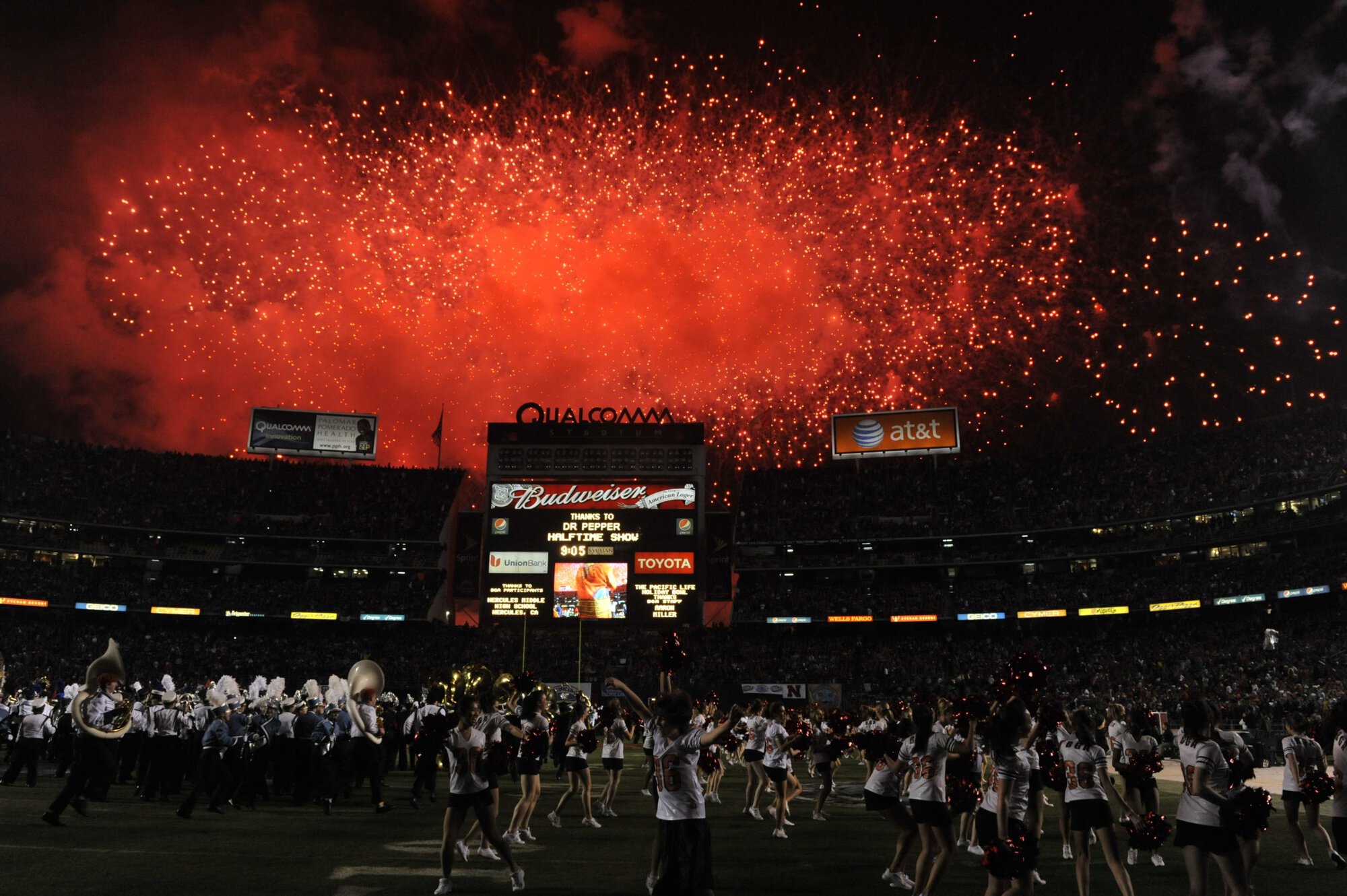 Holiday Bowl Halftime
