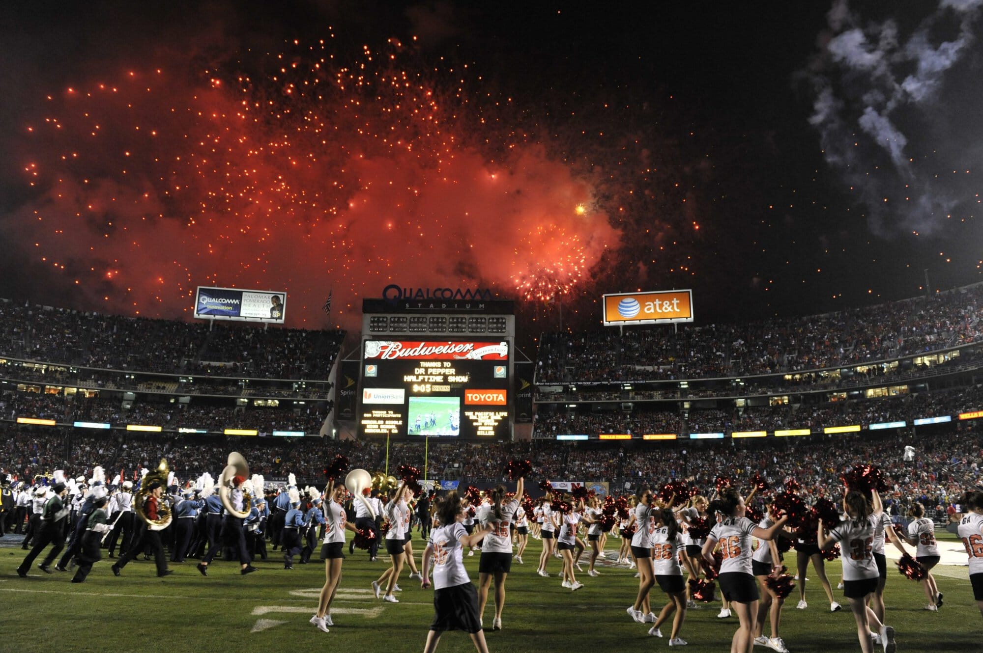 Holiday Bowl Halftime
