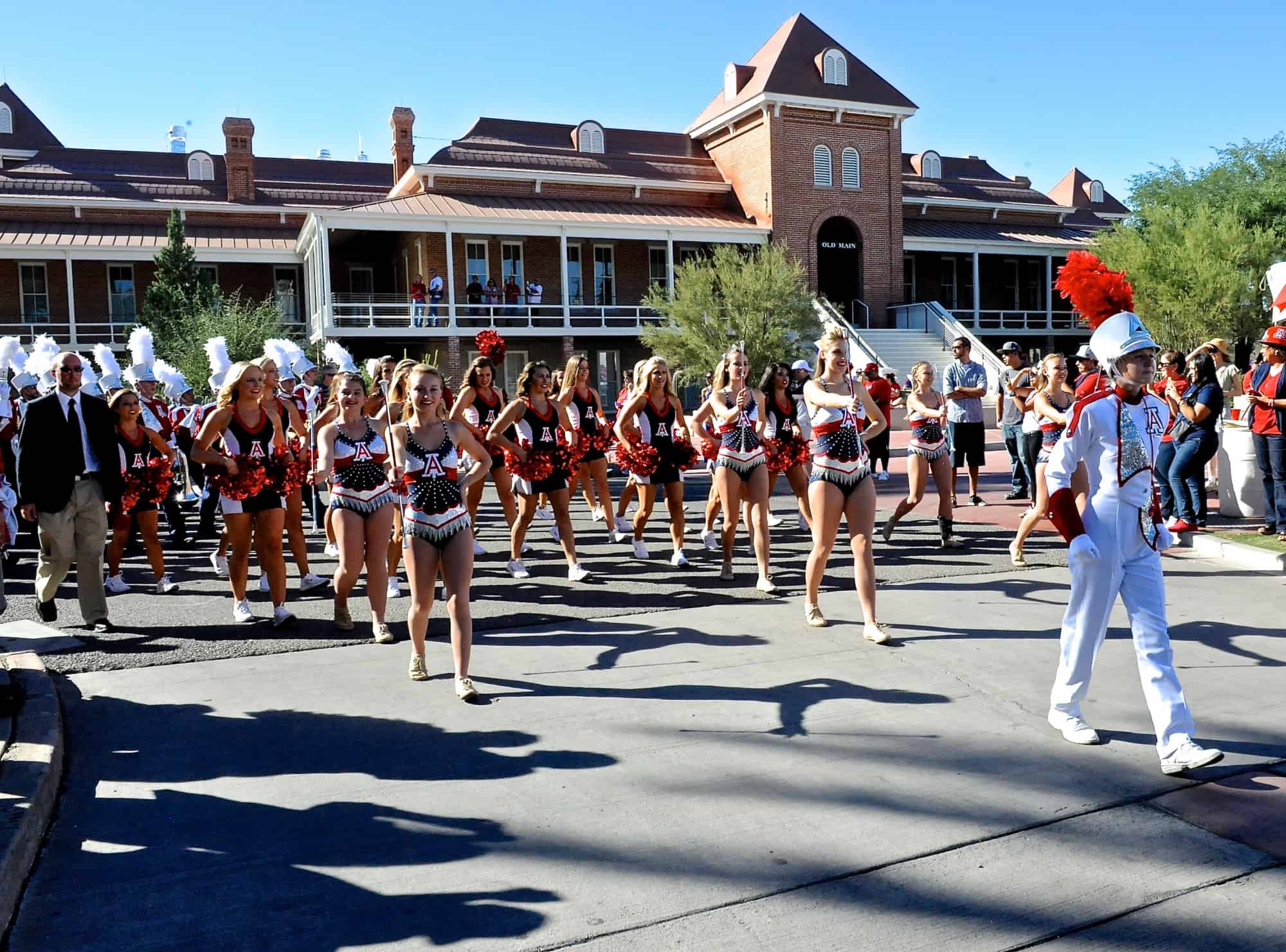 Homecoming Parade 1