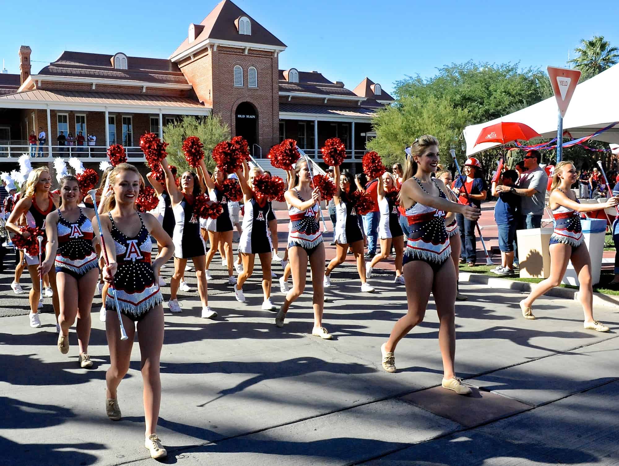Homecoming Parade 1
