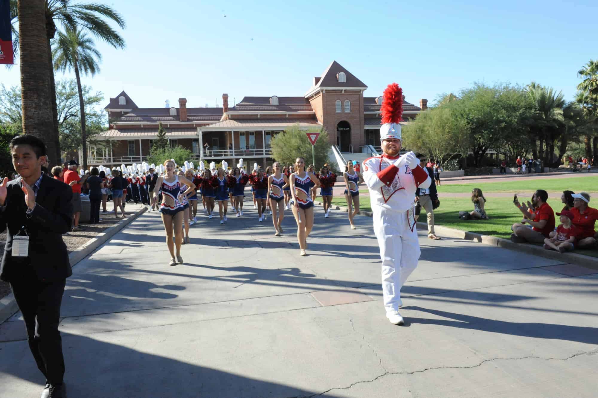 Homecoming Parade (2016-2017)