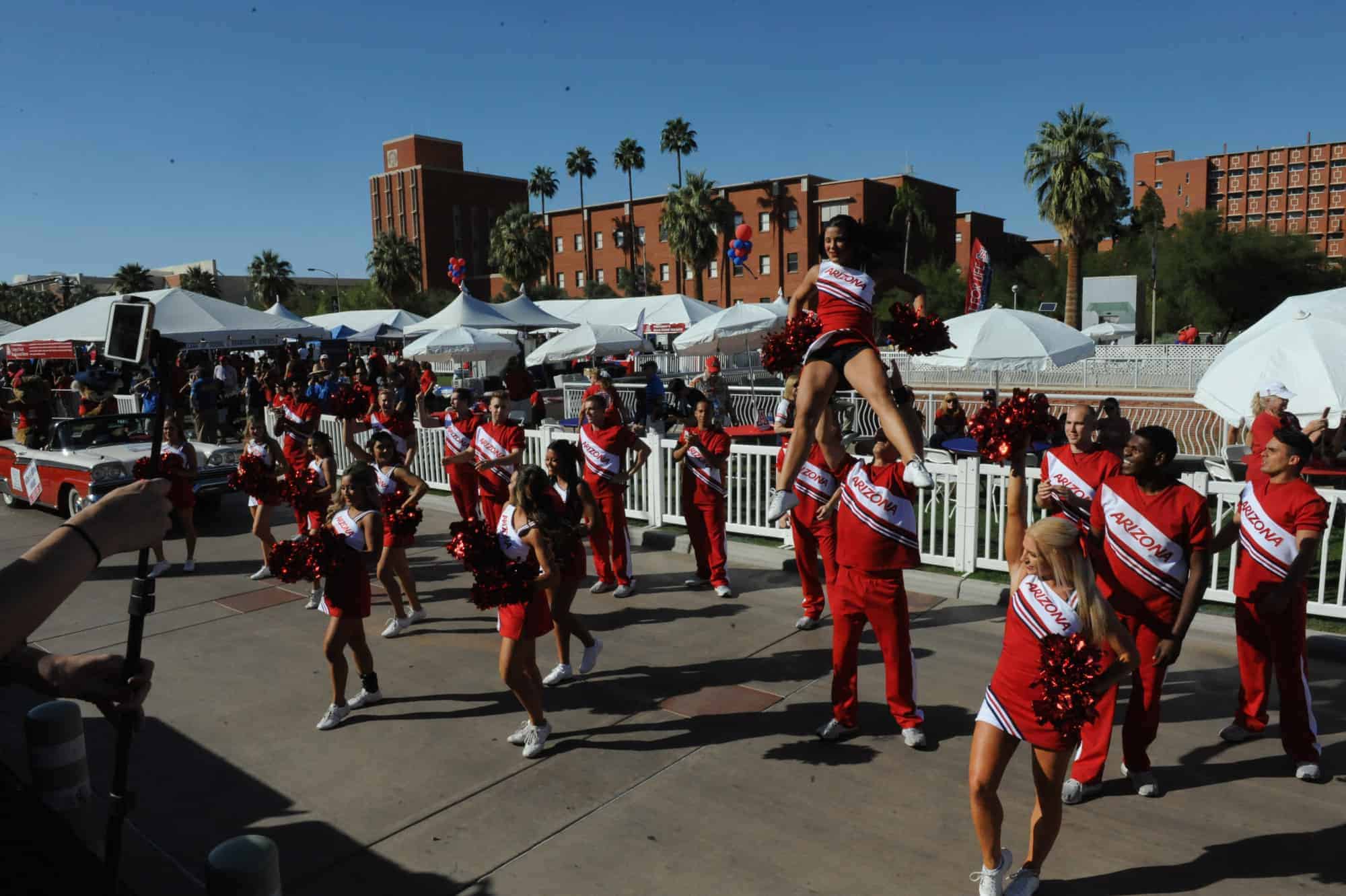 Homecoming Parade (2016-2017)