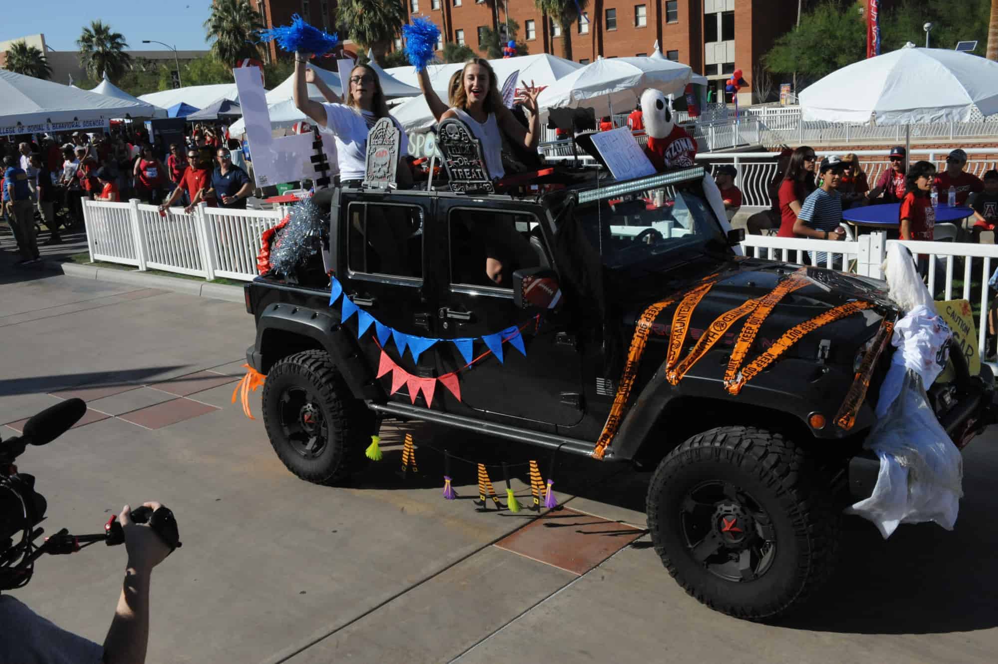 Homecoming Parade (2016-2017)