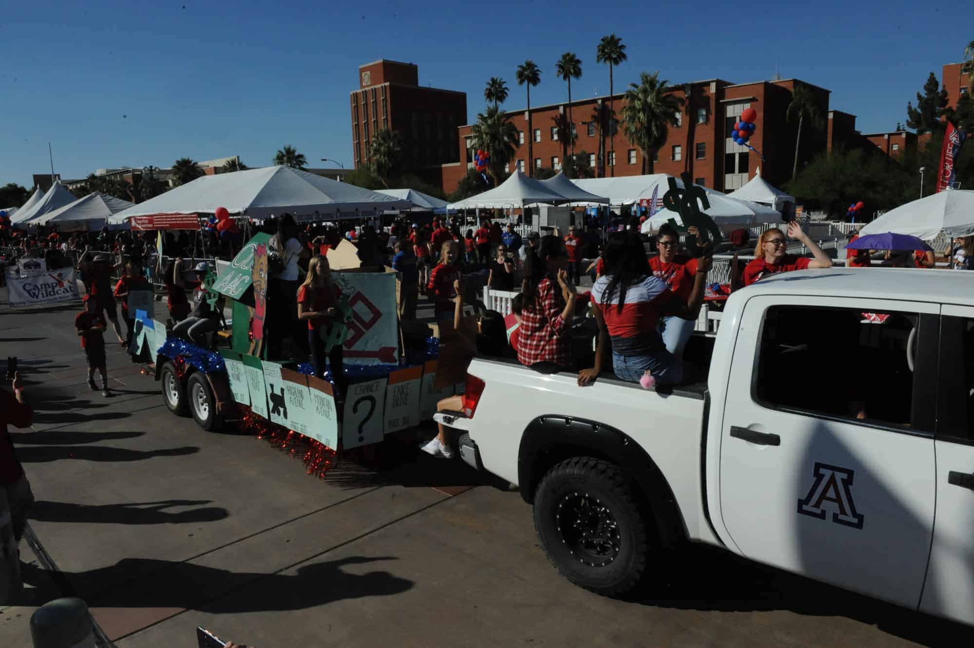 Homecoming Parade (2016-2017)