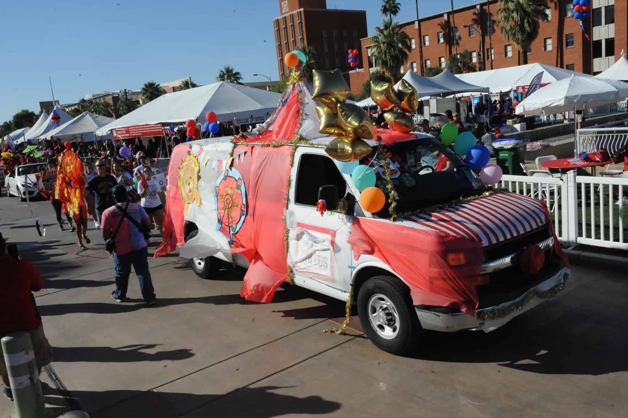 Homecoming Parade (2016-2017)