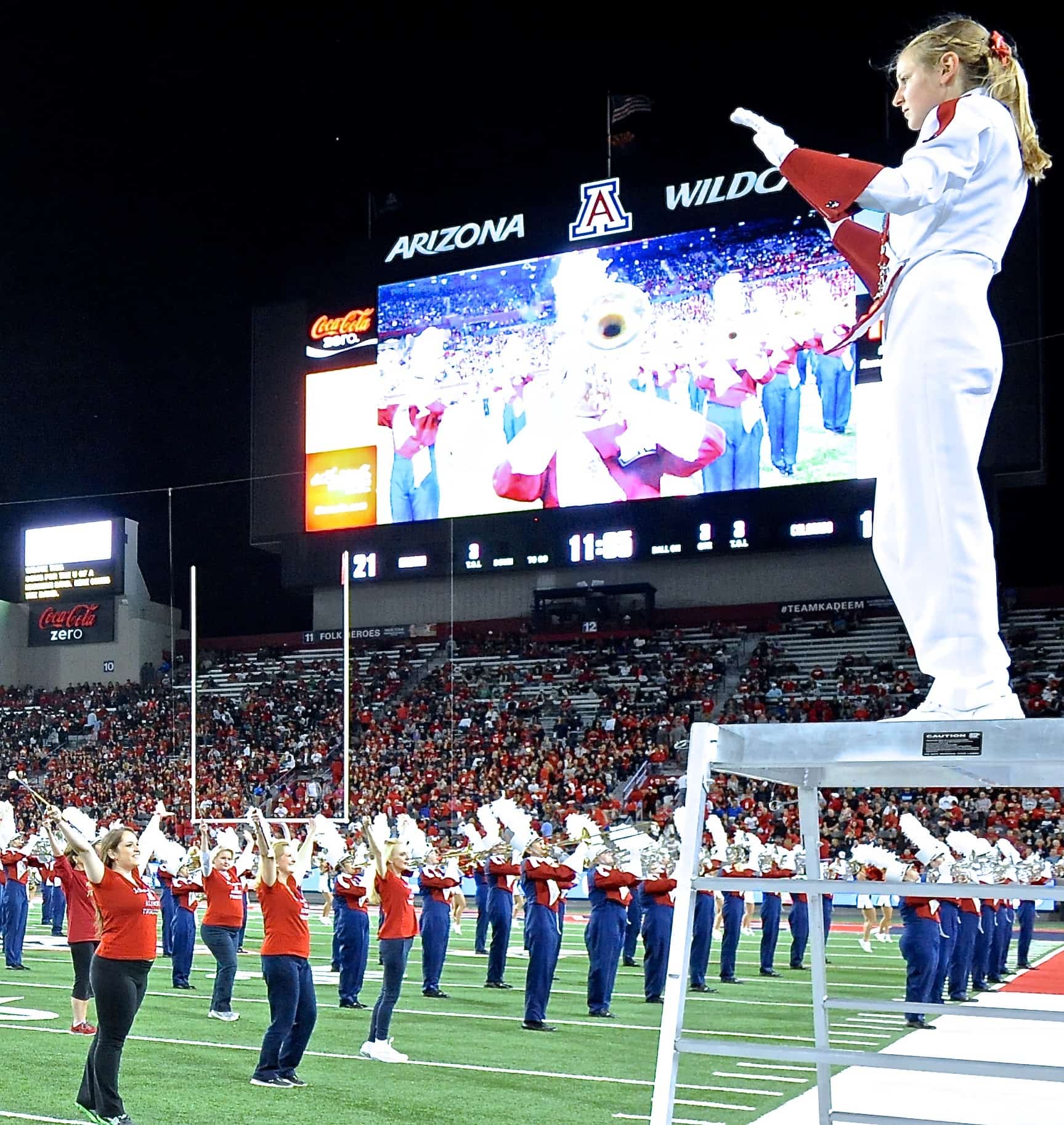 Halftime Performance and Awards