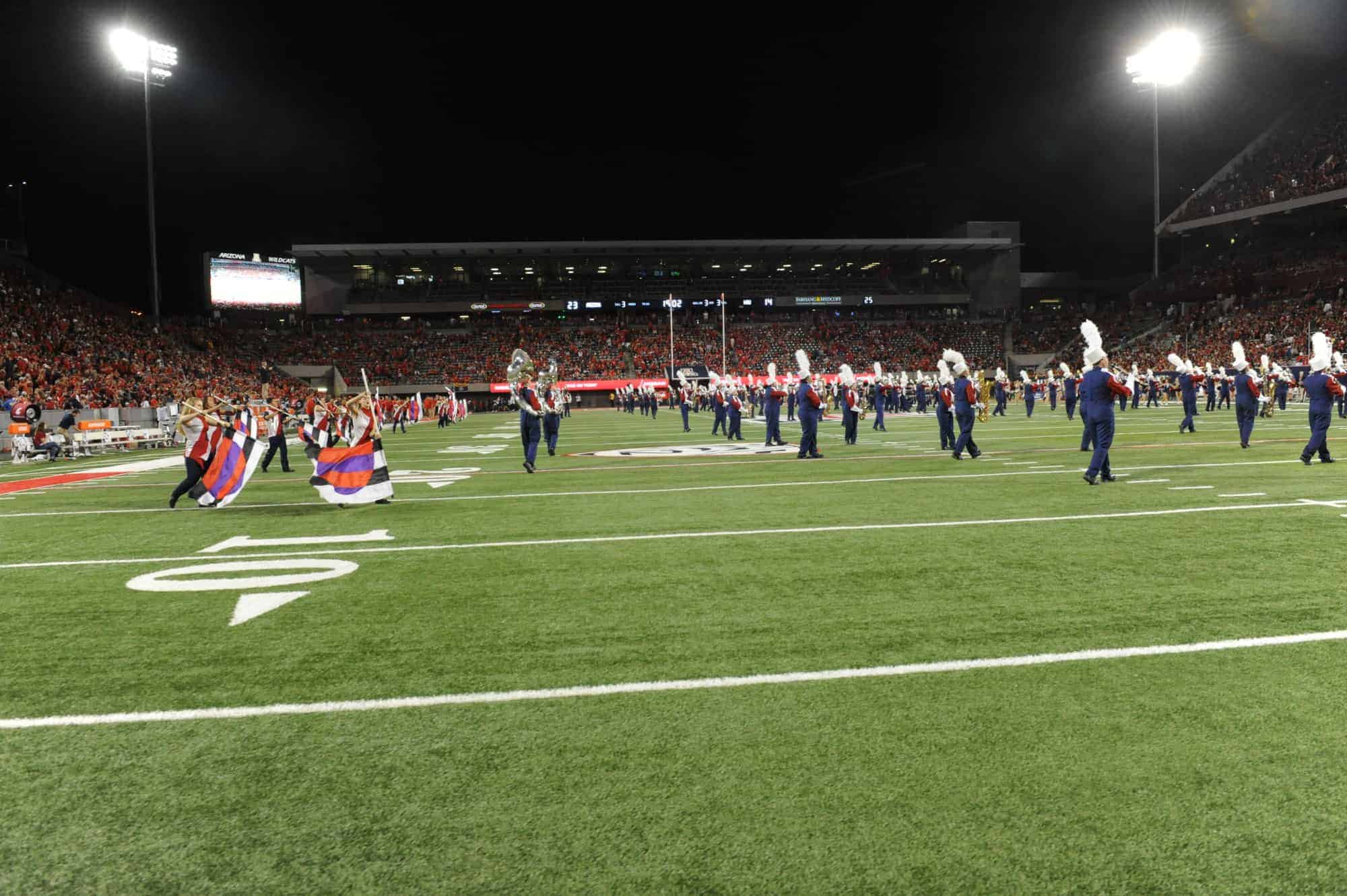 WSU vs UA Halftime